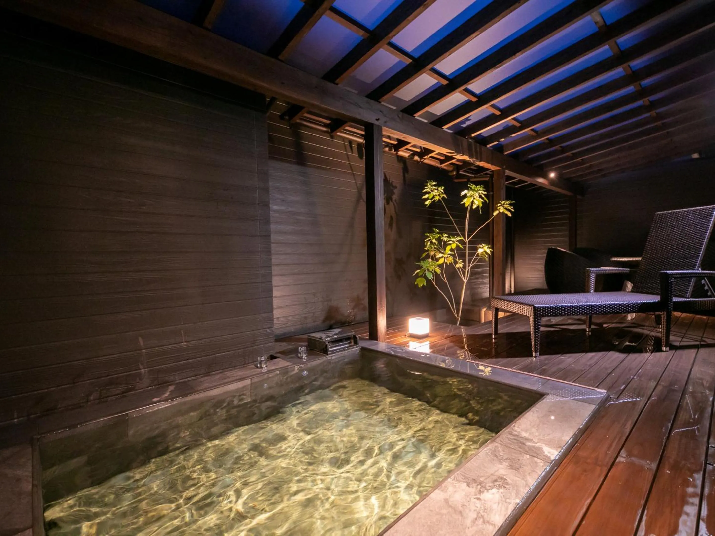 Open Air Bath in Yumotoan Kiyohime