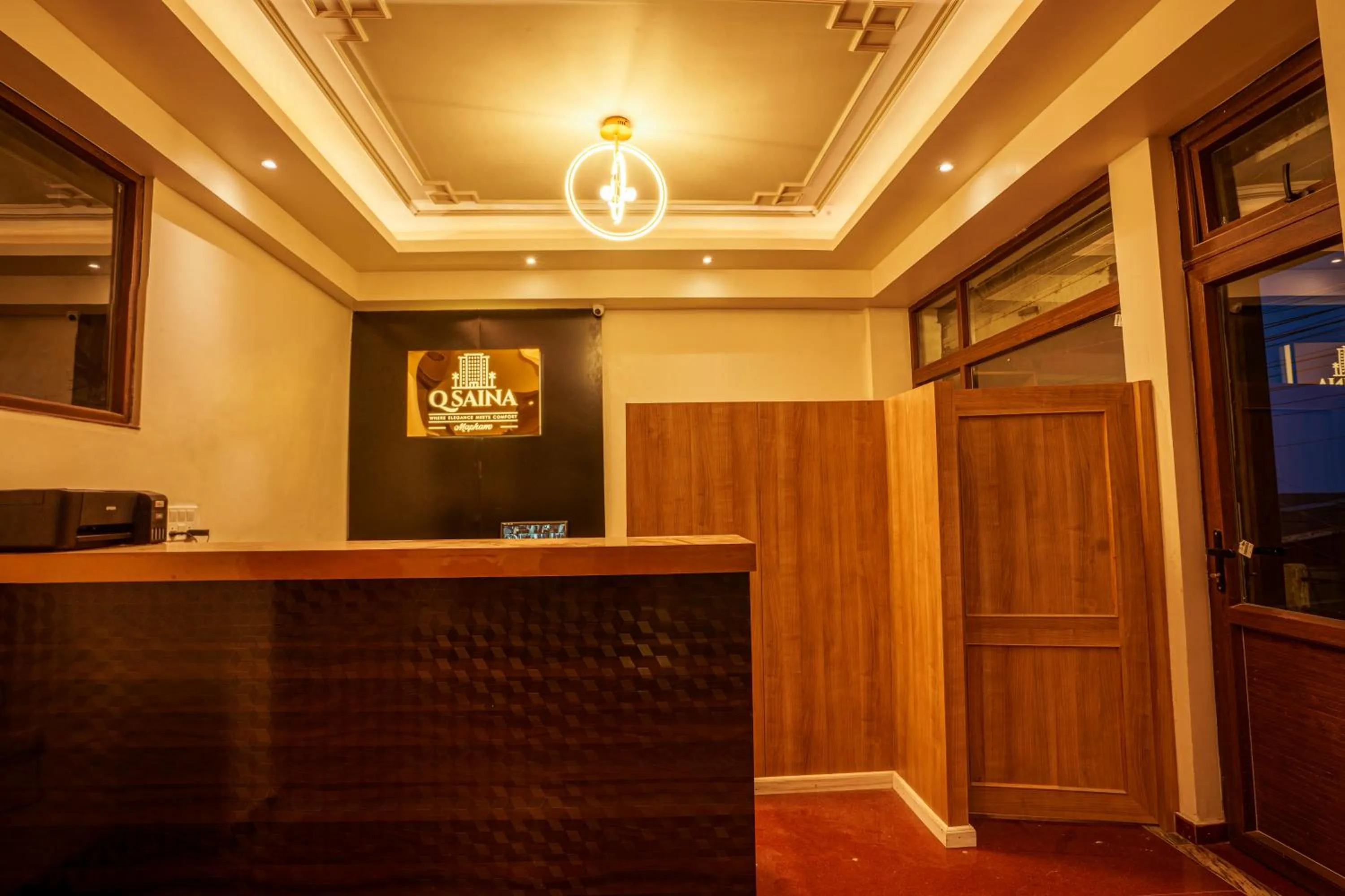 Property building in Q SAINA Mapham