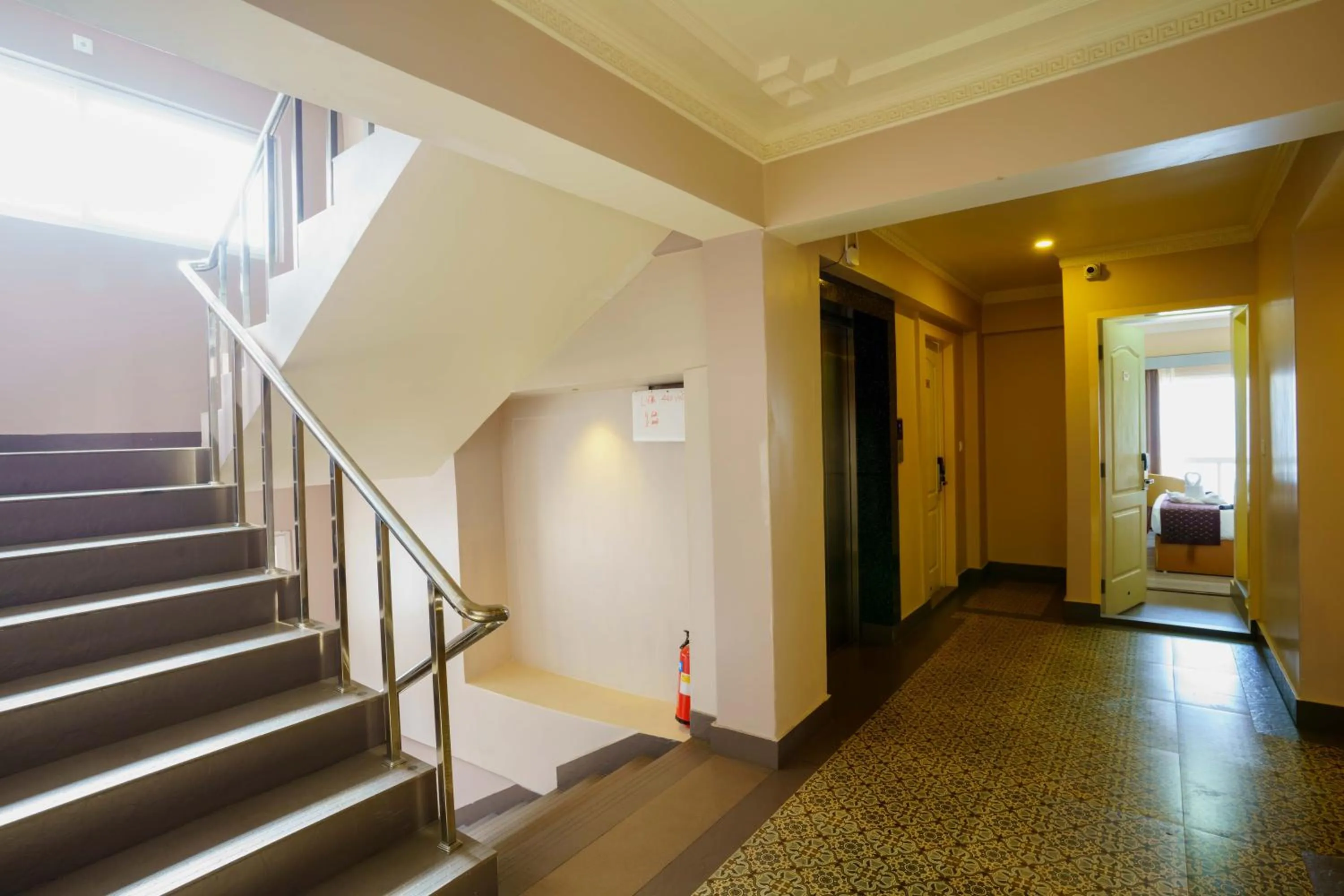 Lobby or reception in Q SAINA Mapham