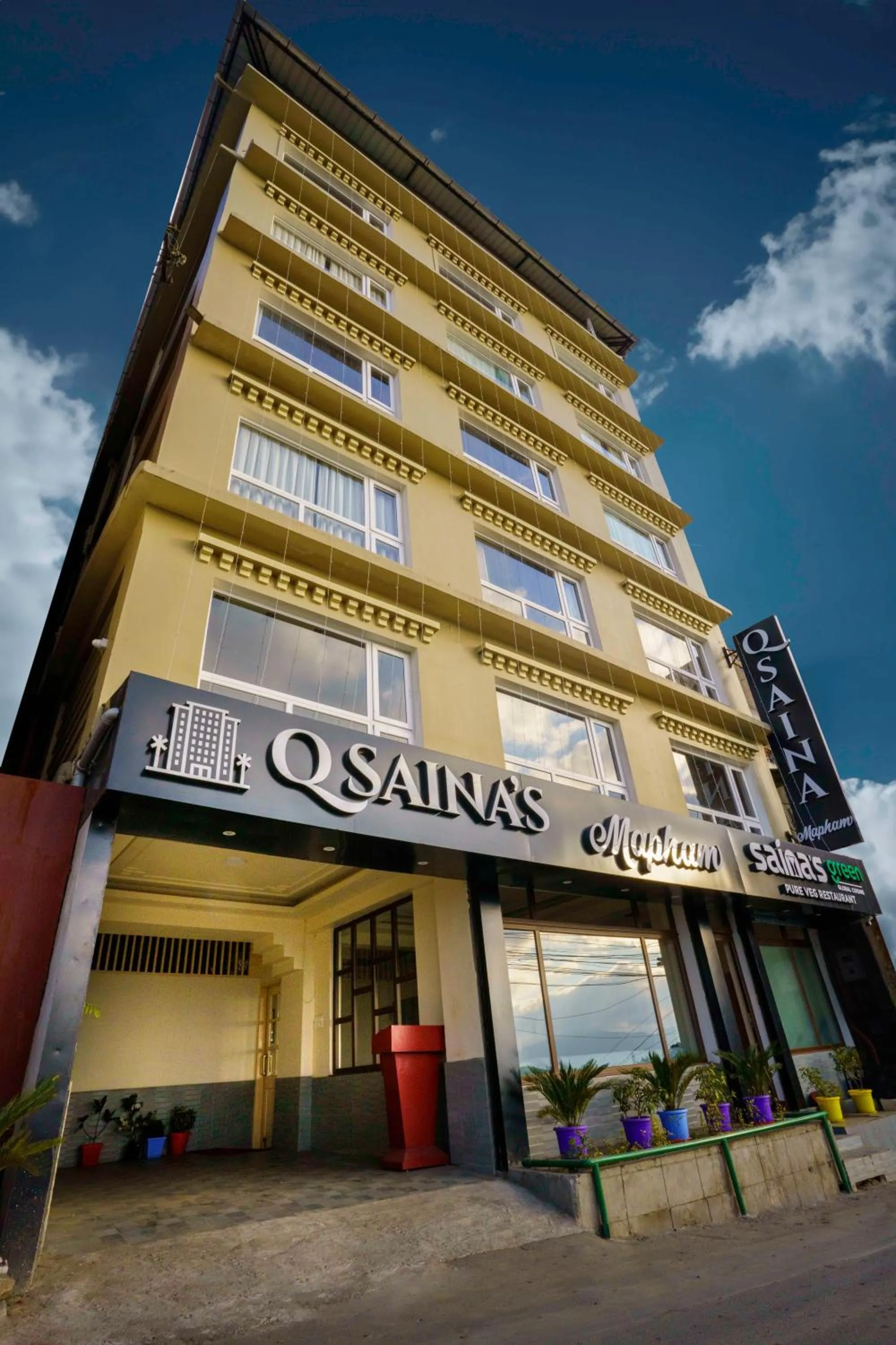 Property building in Q SAINA Mapham