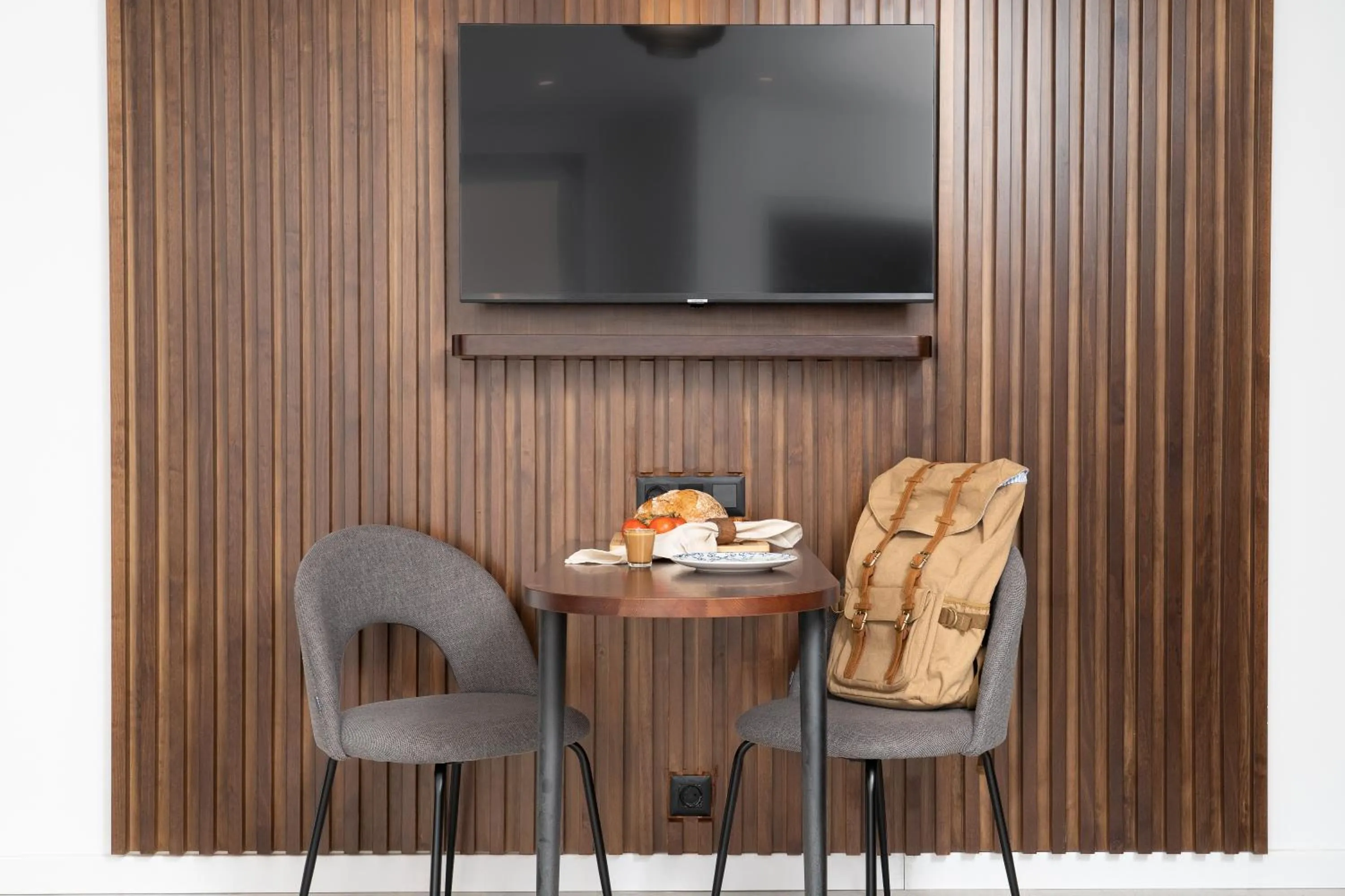 TV and multimedia in TSA La Rambla