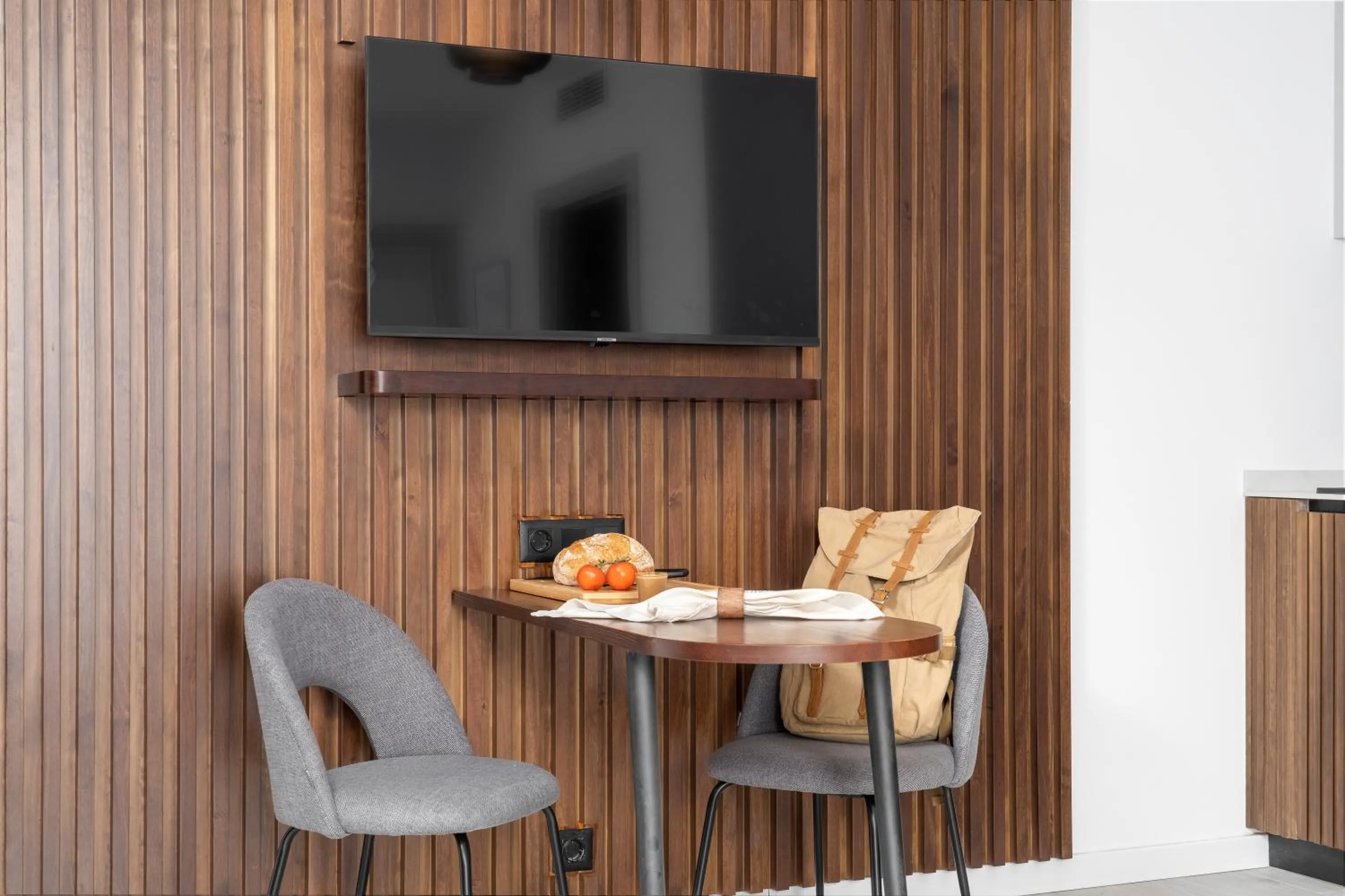 TV and multimedia in TSA La Rambla