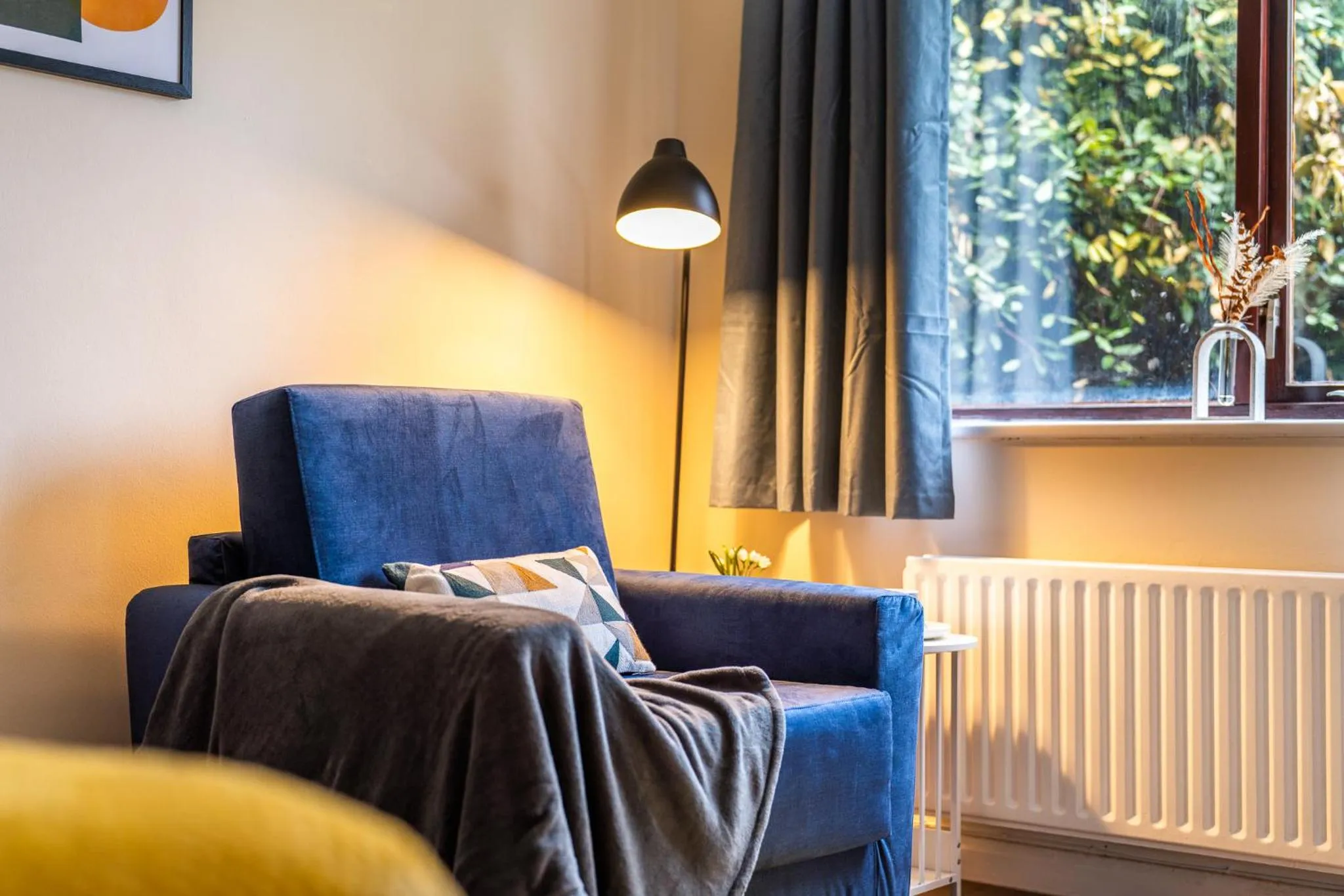 Living room in Grange Studio Apartment - Heathrow