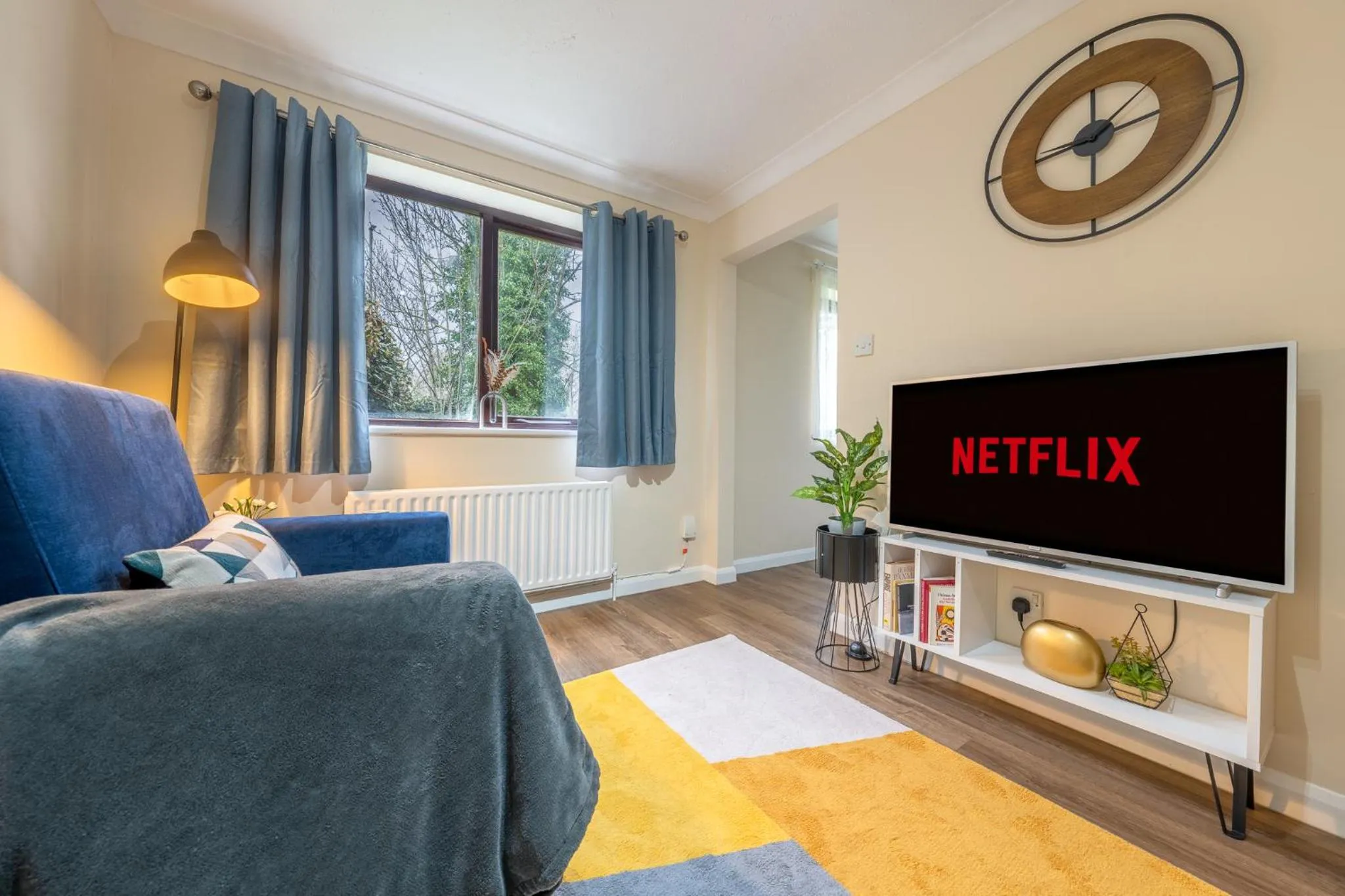 Living room in Grange Studio Apartment - Heathrow