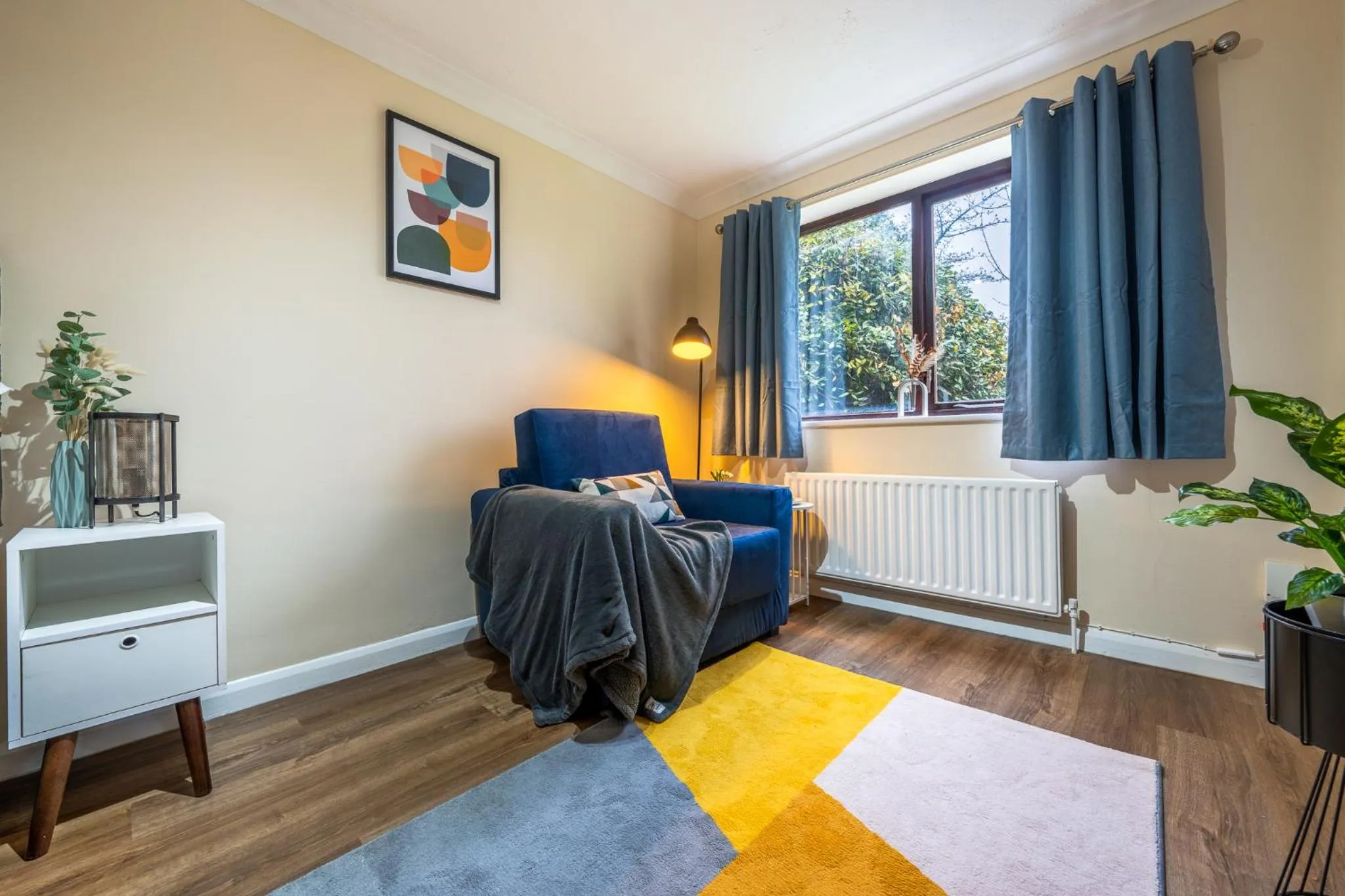 Living room in Grange Studio Apartment - Heathrow