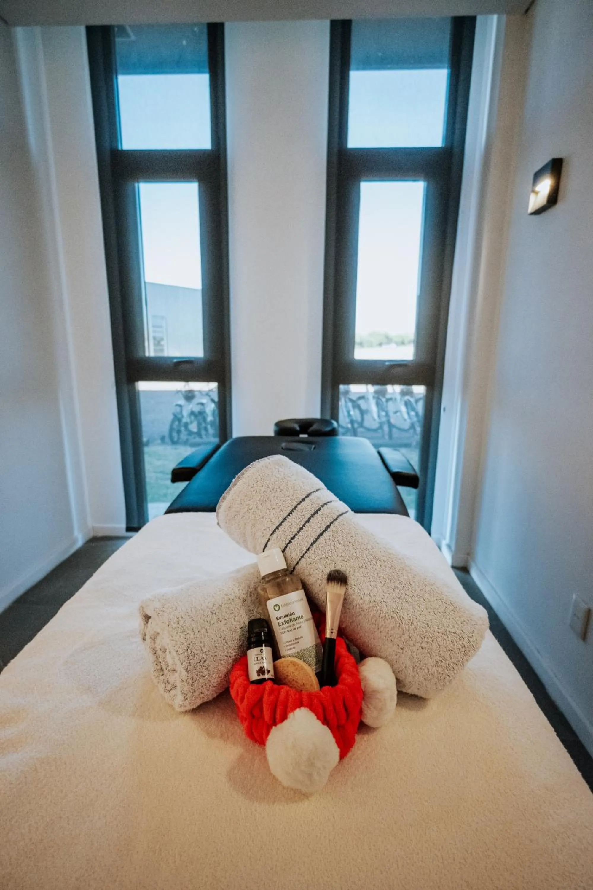 Spa and wellness centre/facilities, Bed in Midland Hotel & Resort All Inclusive