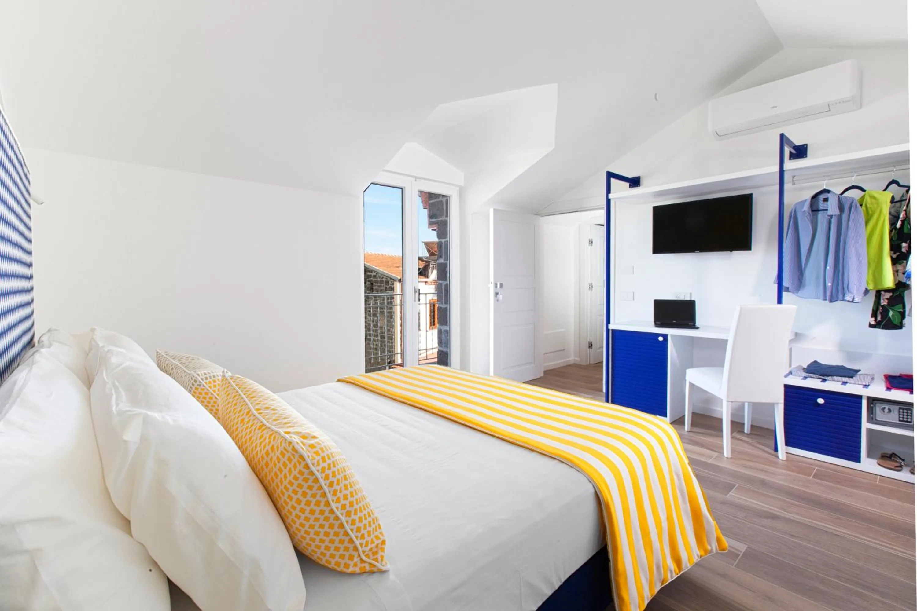 Bed in YourHome - Relais Loggia Li Galli