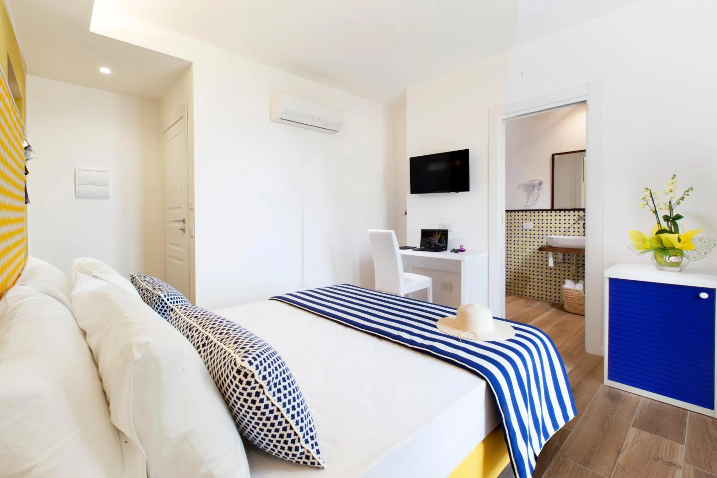 Bed in YourHome - Relais Loggia Li Galli