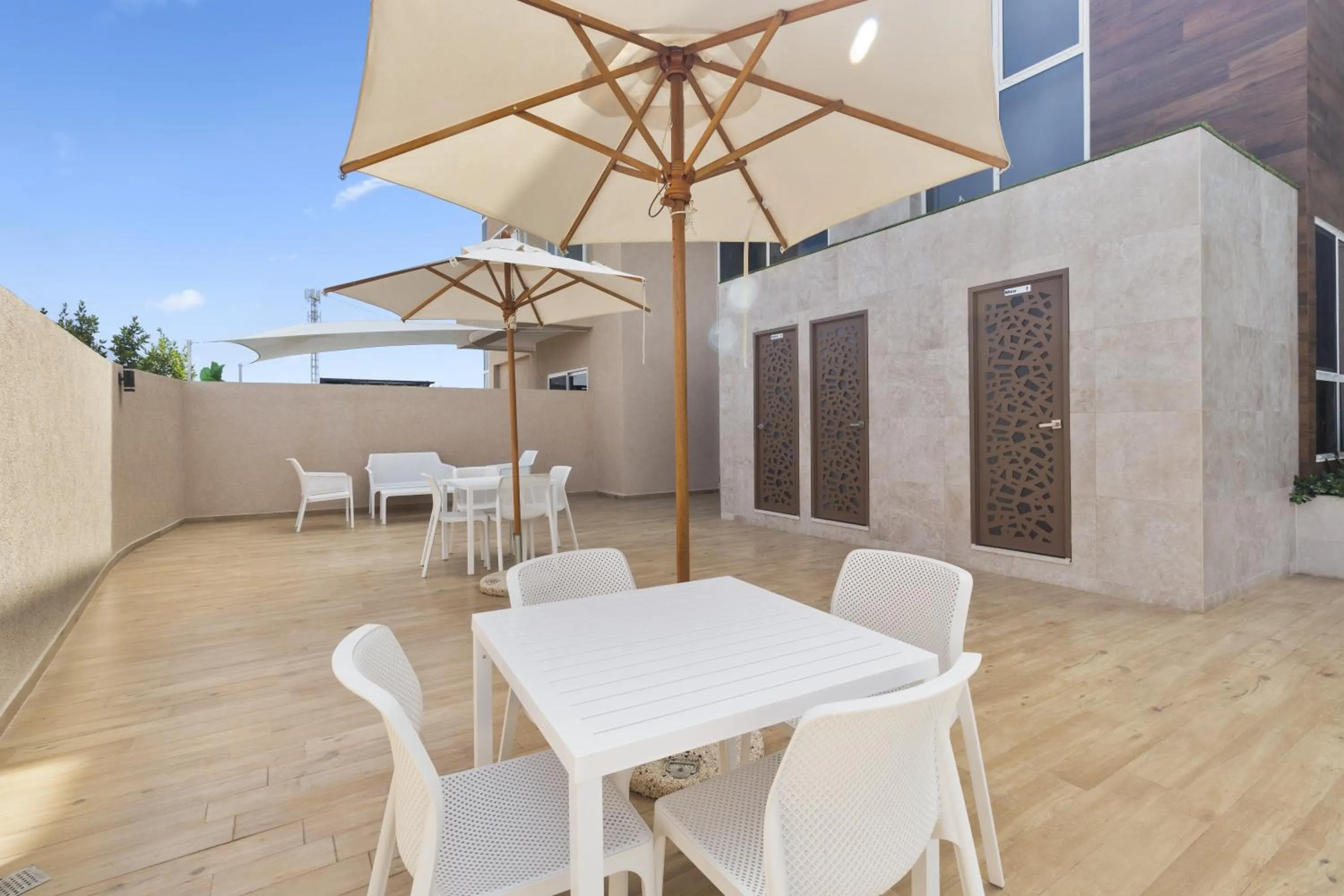 Seating area in Bocobay Aracari Condos