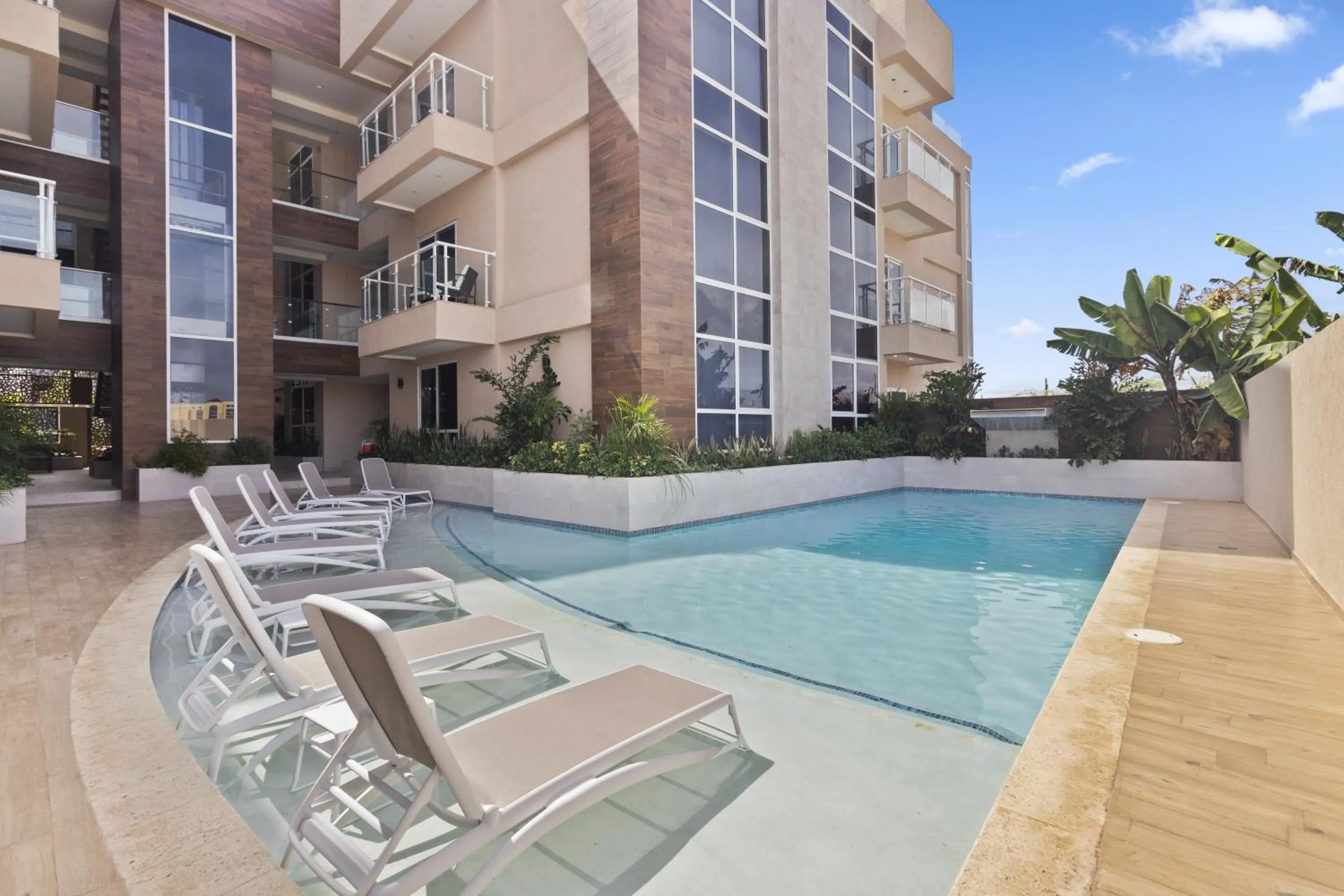 Bocobay Aracari Condos