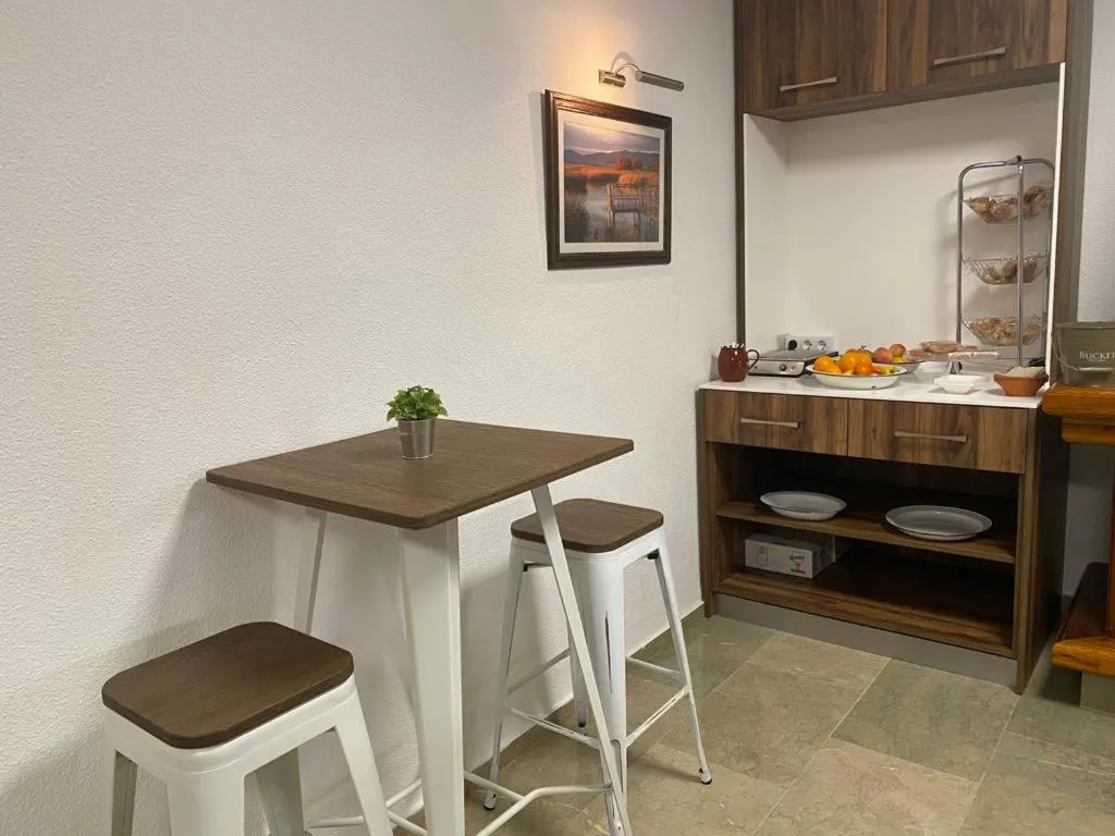 Restaurant/places to eat in Hotel Las Tablas