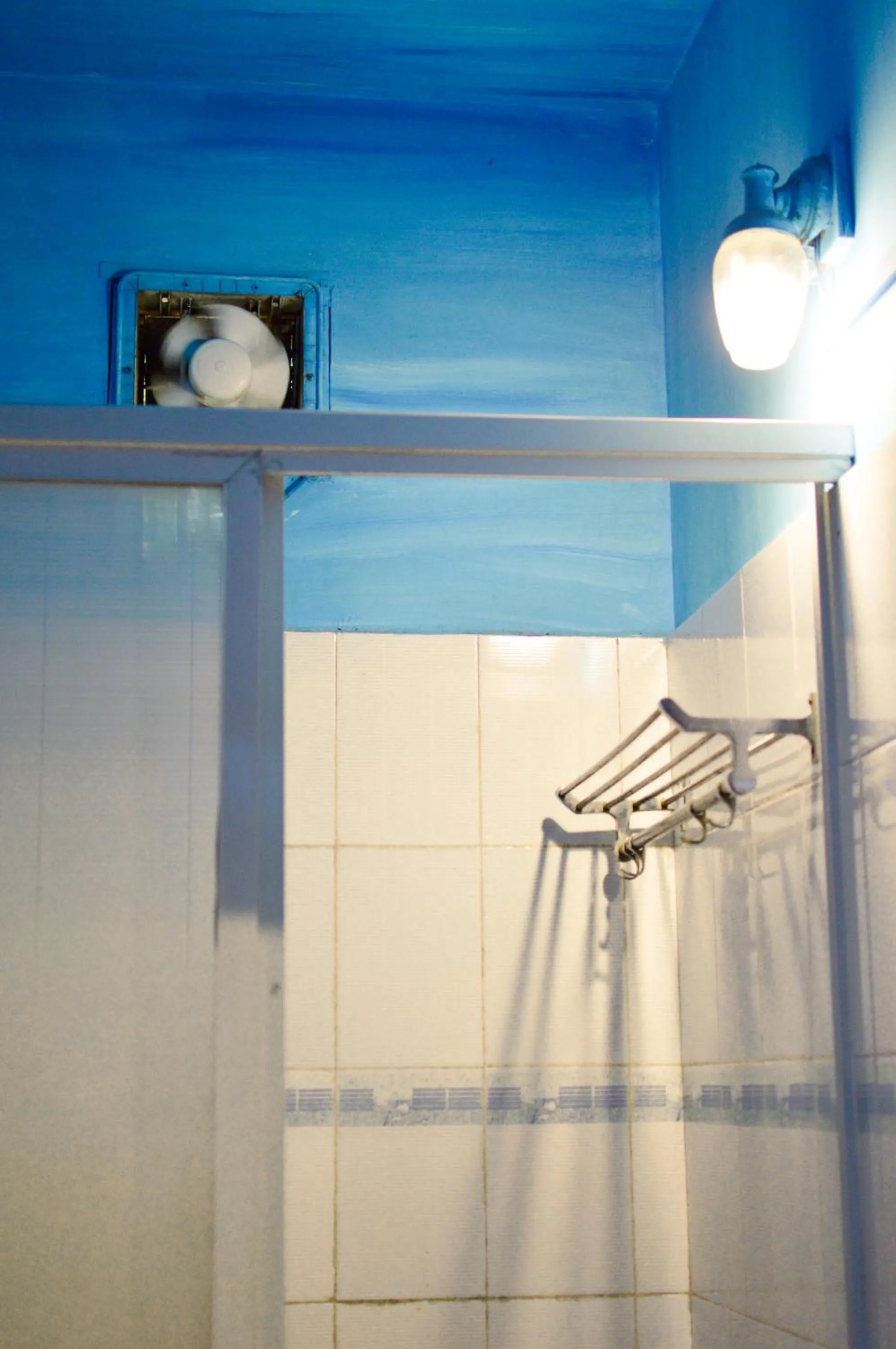 Bathroom in Santa Maria Hostel, Fort Kochi