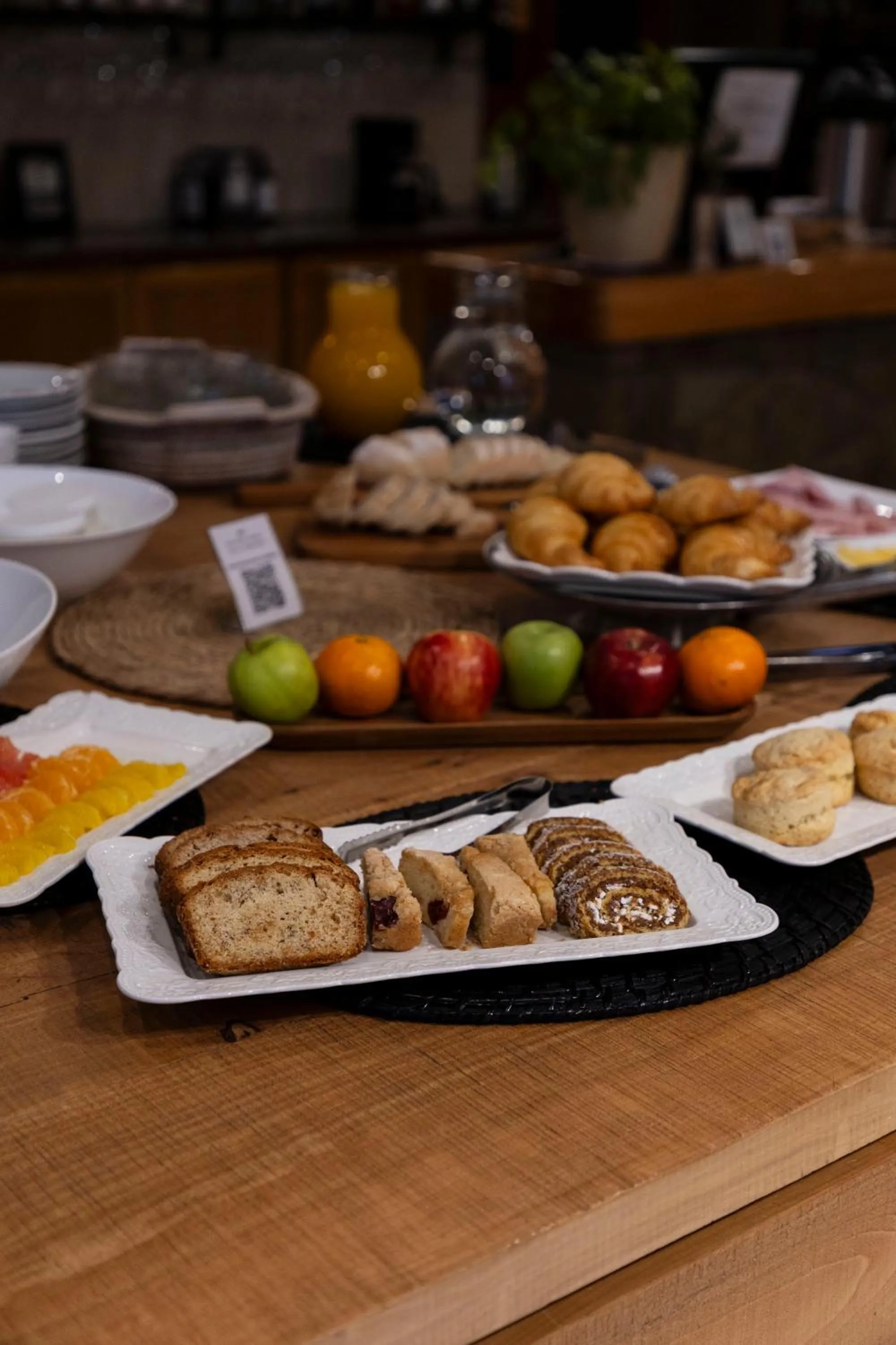 Buffet breakfast in Hotel Cordillera