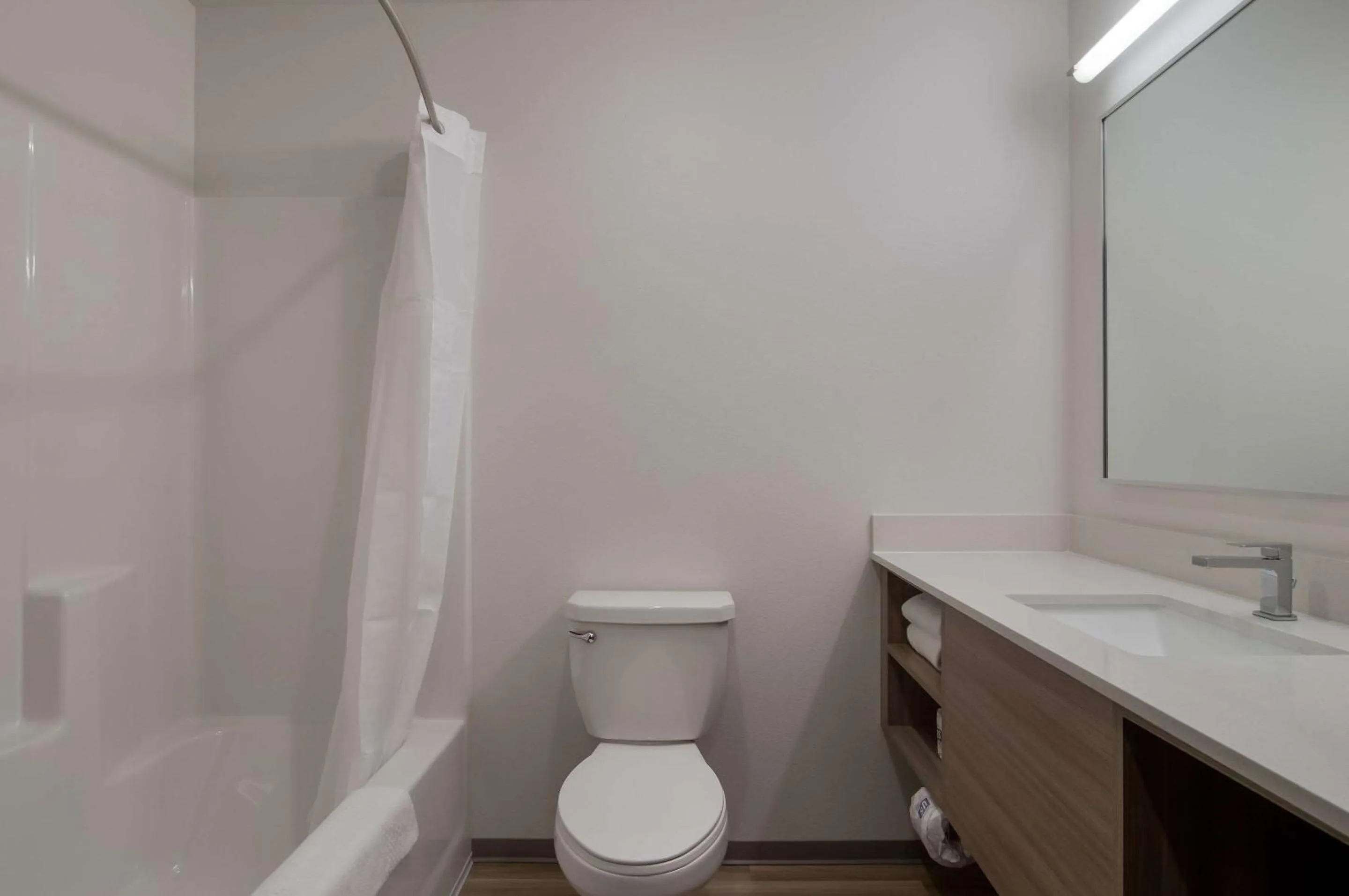 Bedroom in WoodSpring Suites Olympia - Lacey