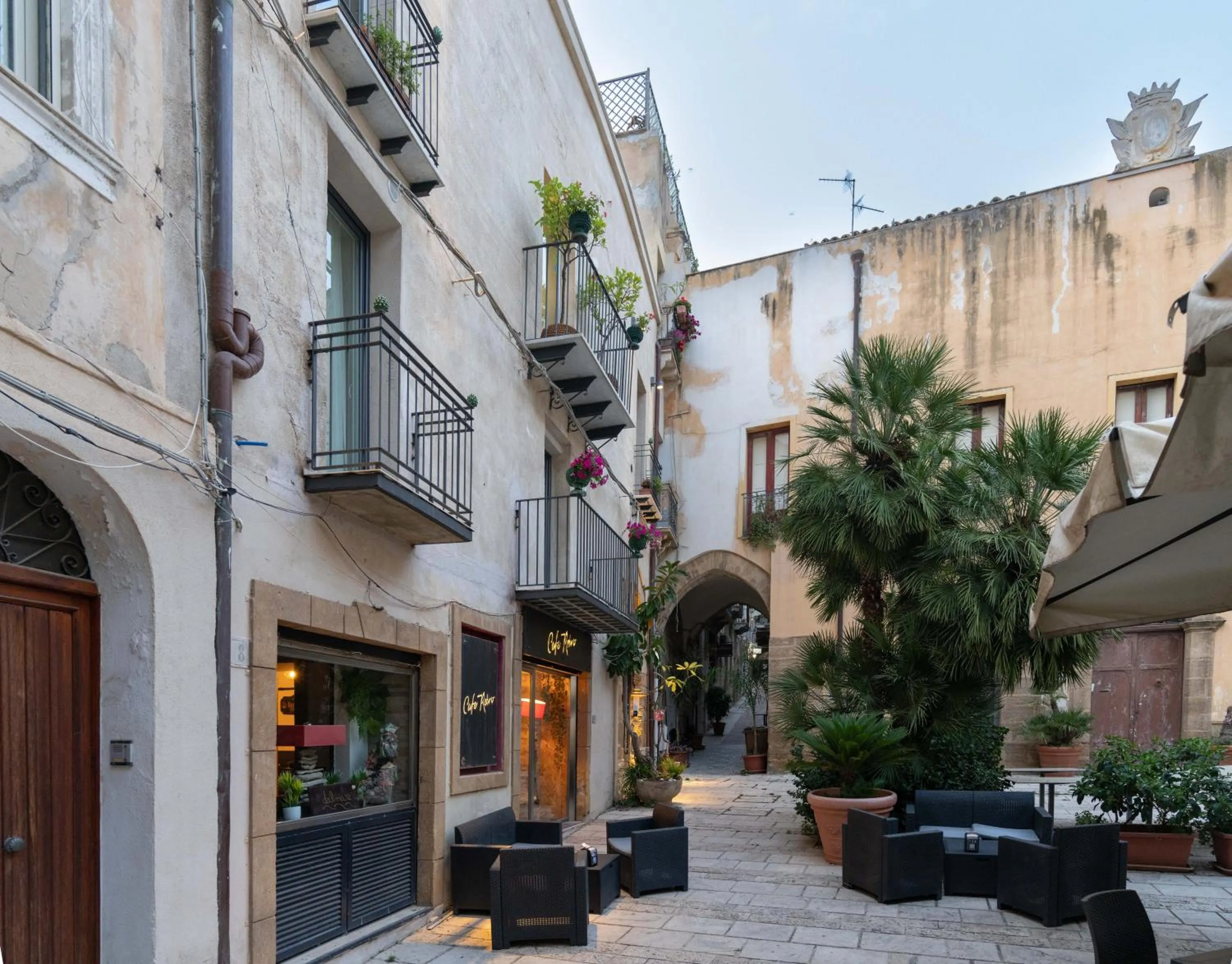 Property building in Sofi' Center Rooms