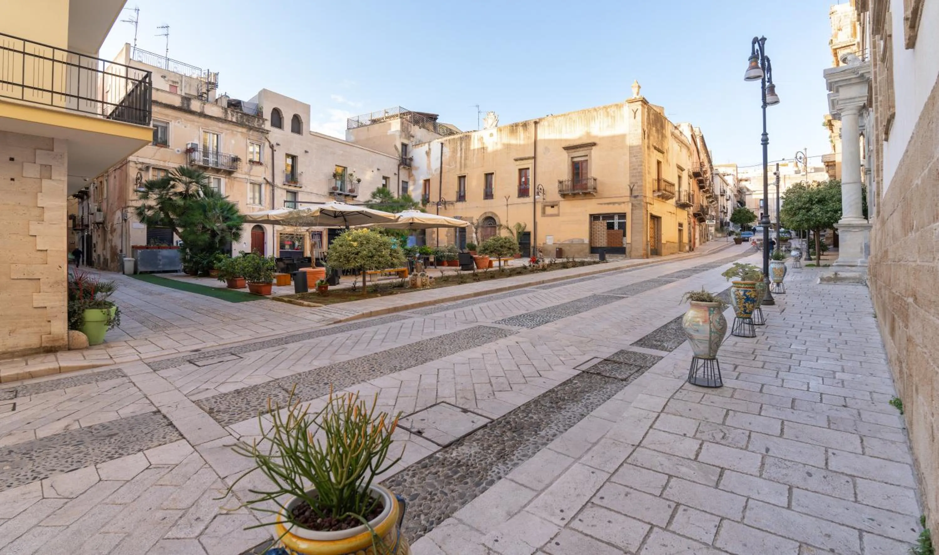 Property building in Sofi' Center Rooms