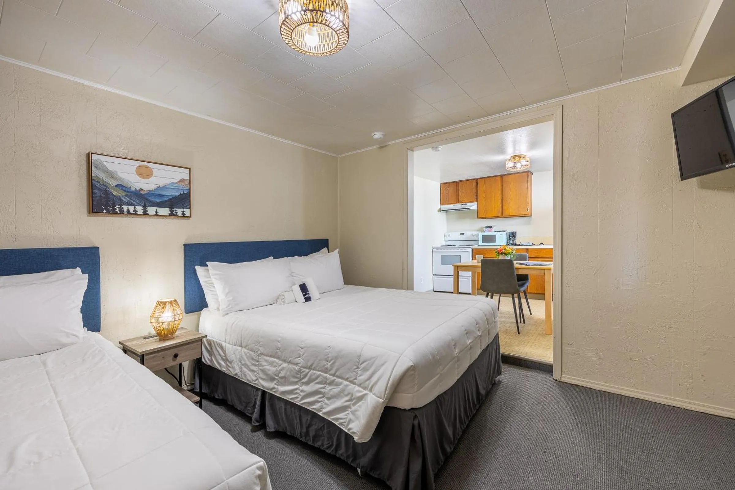 Bed in City Center Motel