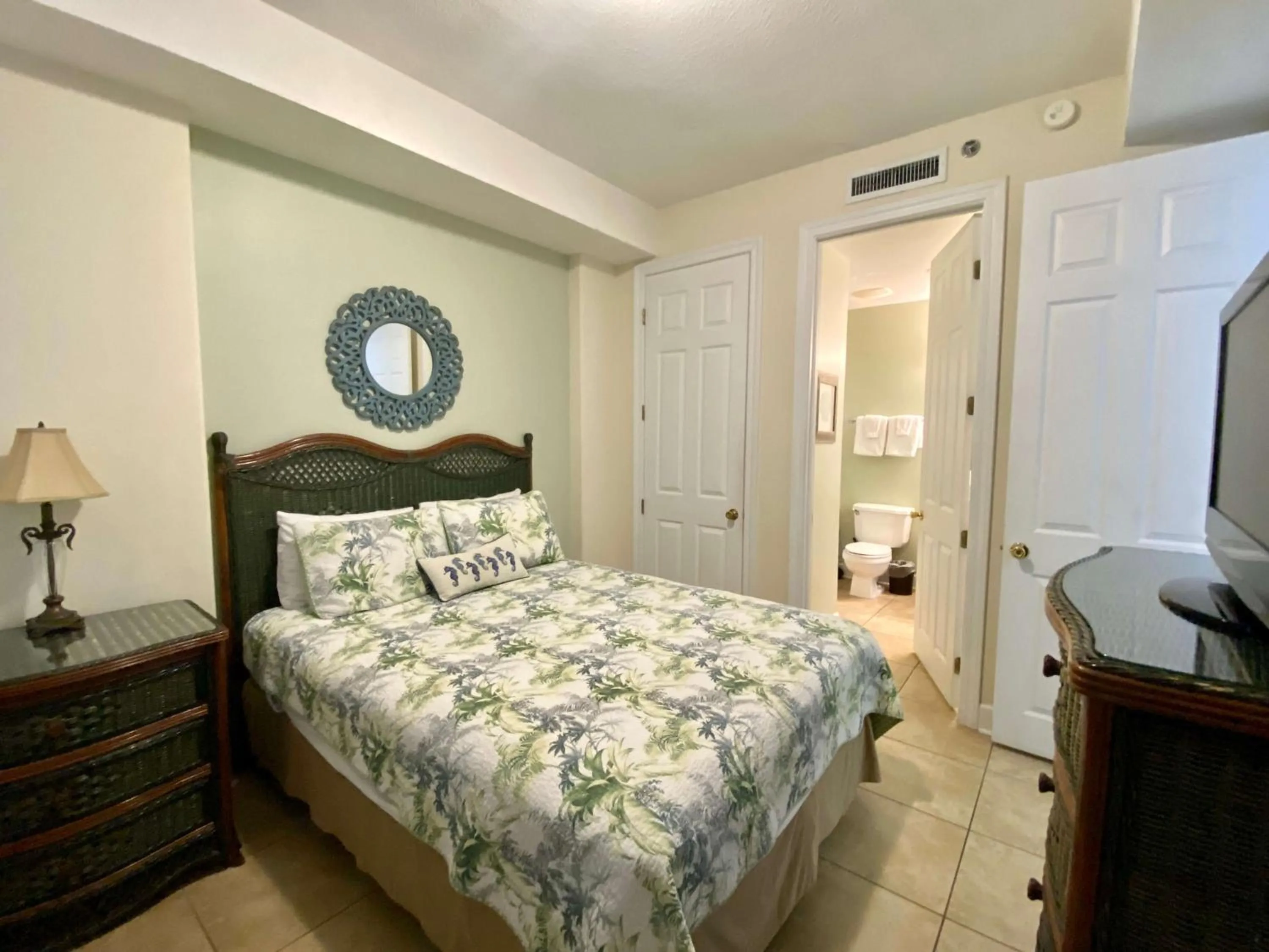 Bed in Island Royale P403 by ALBVR - Beautiful Beachfront Penthouse Level Condo!