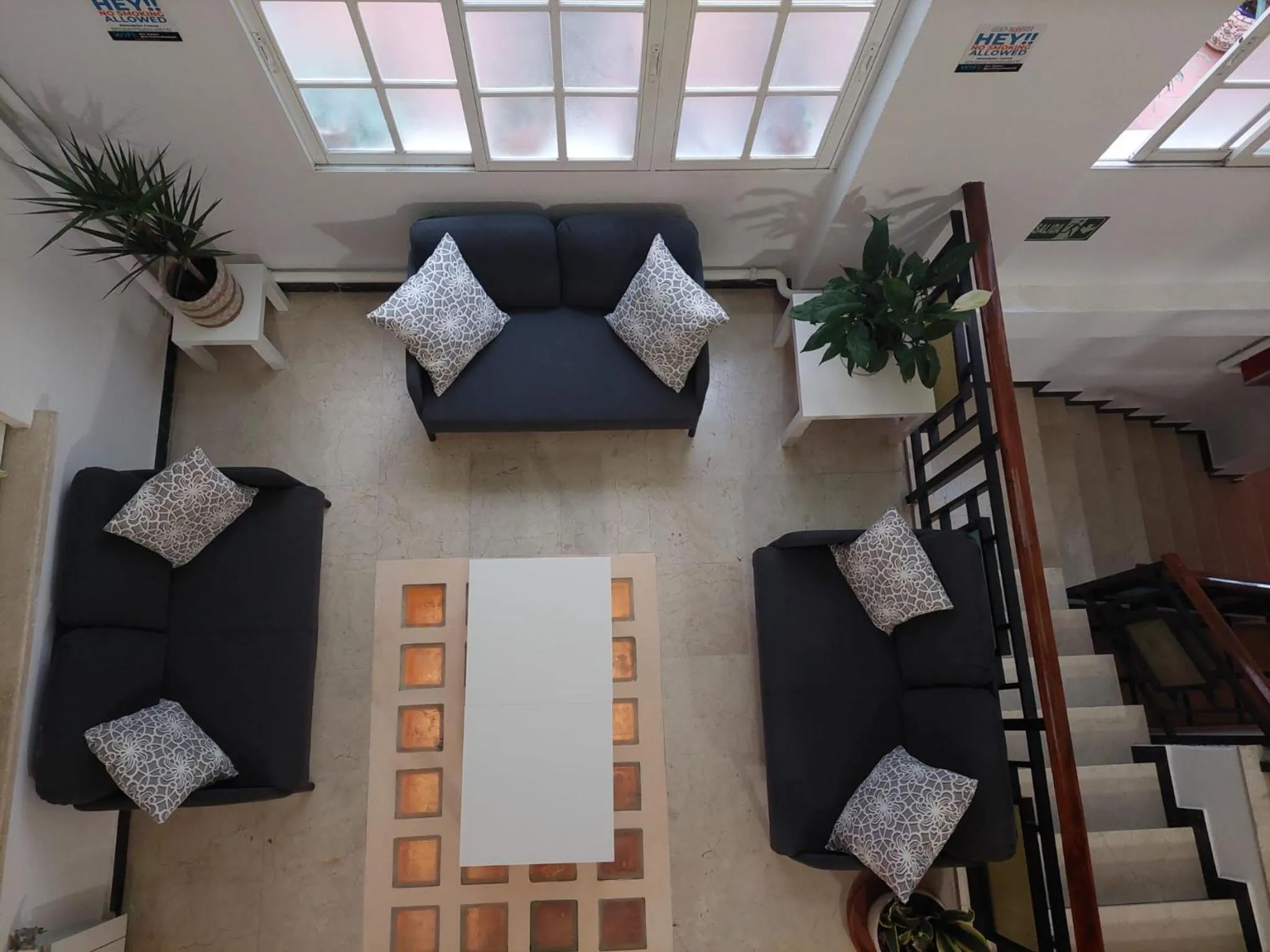 Seating area in Arc House Granada