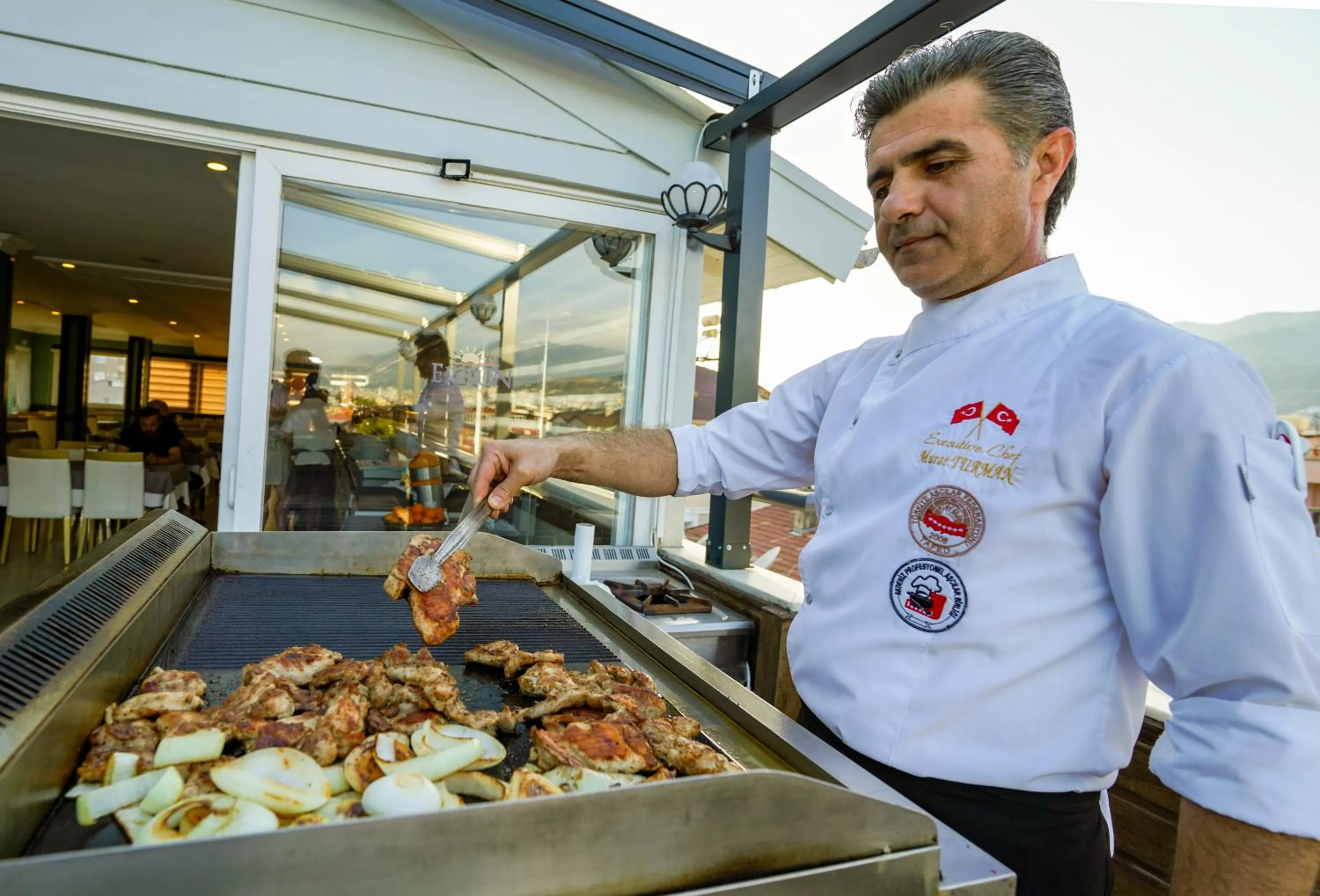 Restaurant/places to eat in ERGÜN OTEL