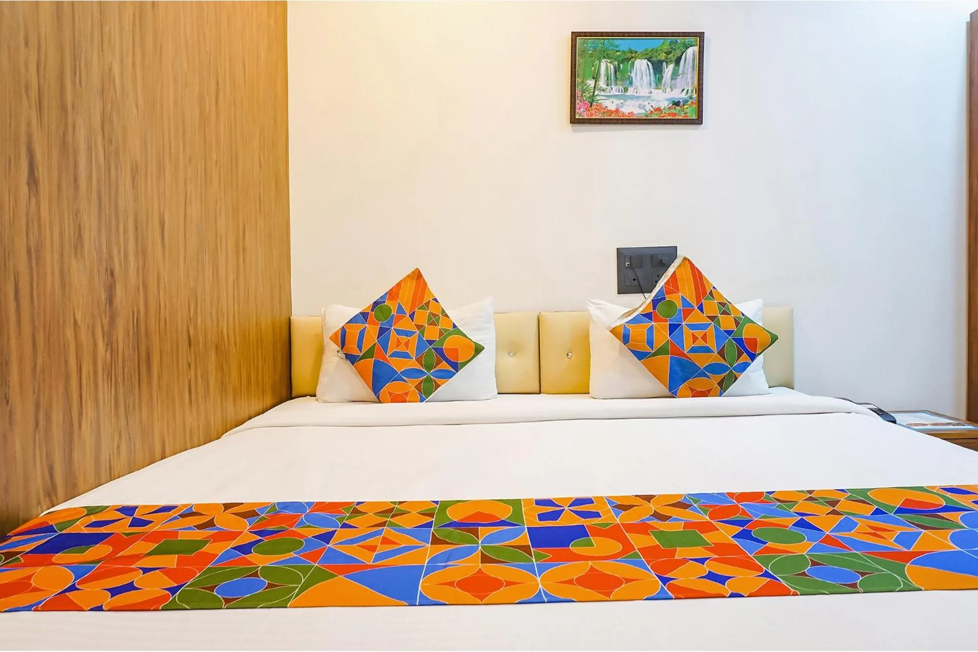 Bed in FabHotel Atithi Regency