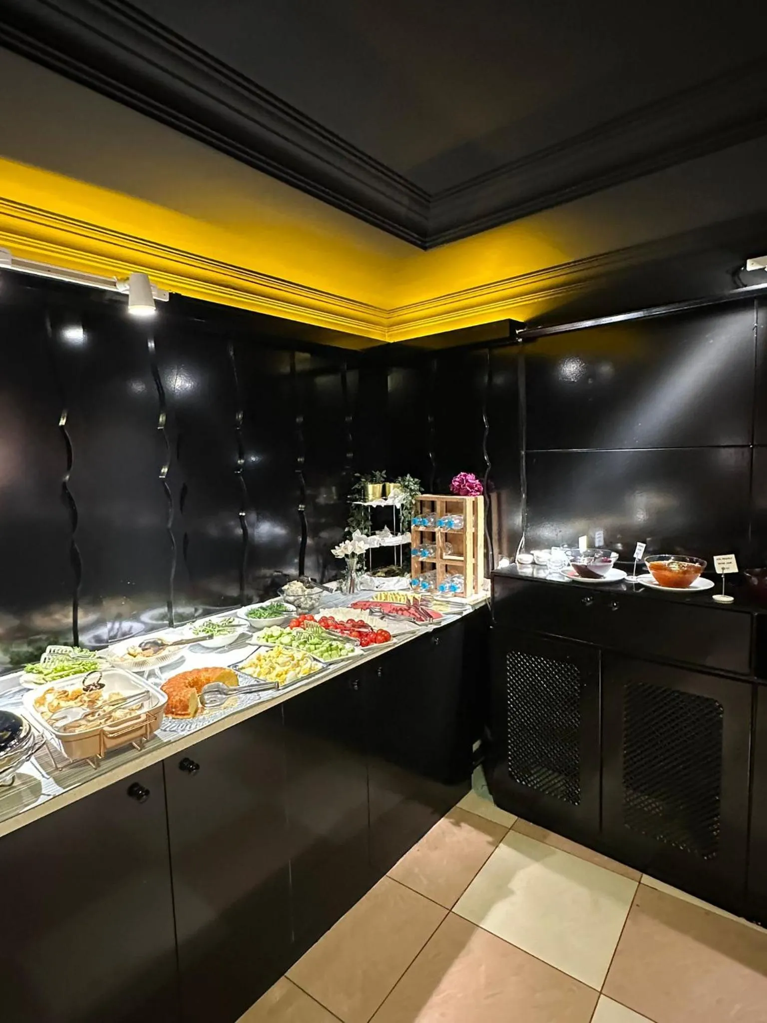 Buffet breakfast in Sufi Homes