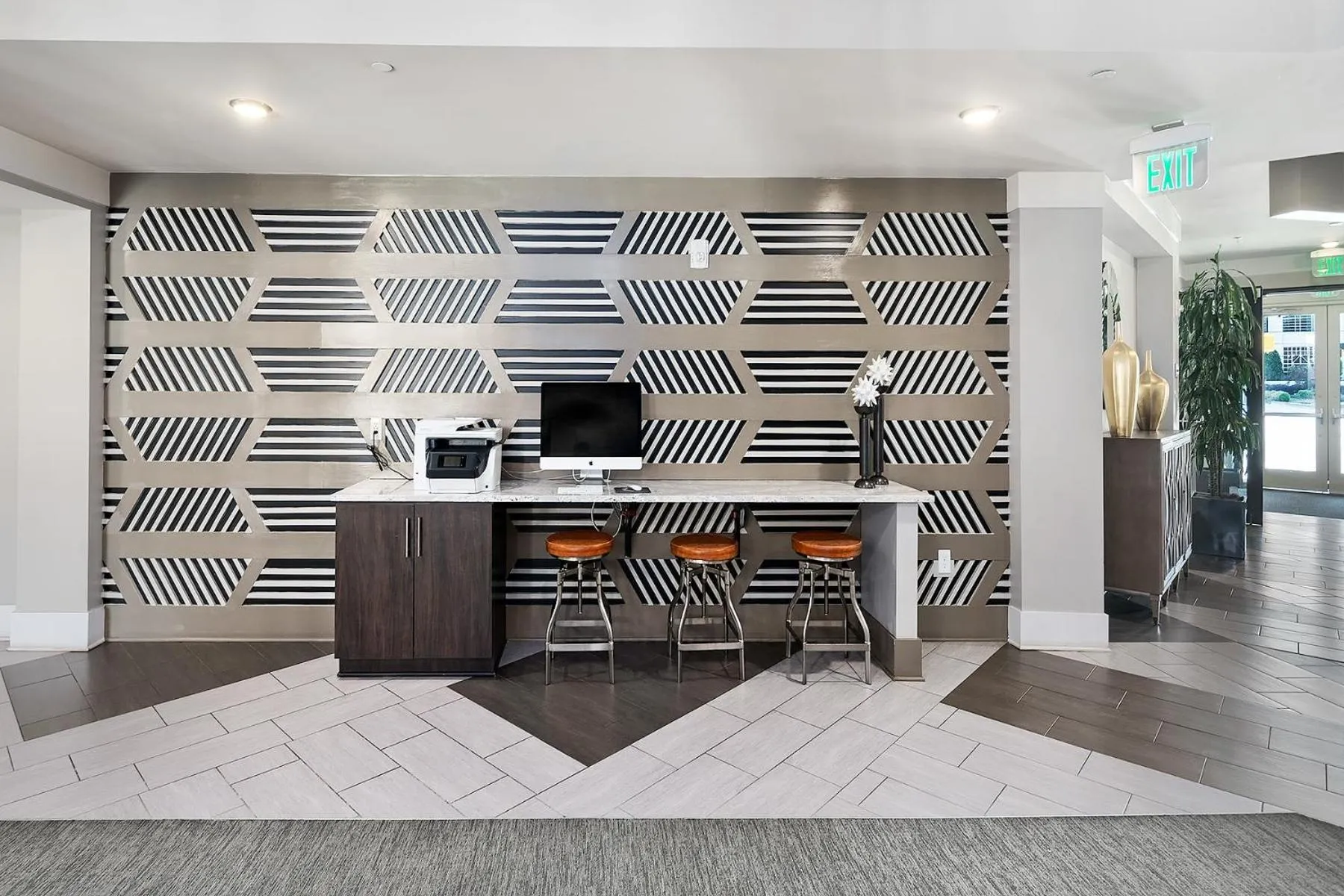 Uptown 4th Ward Luxury Apt Year-Round Pool