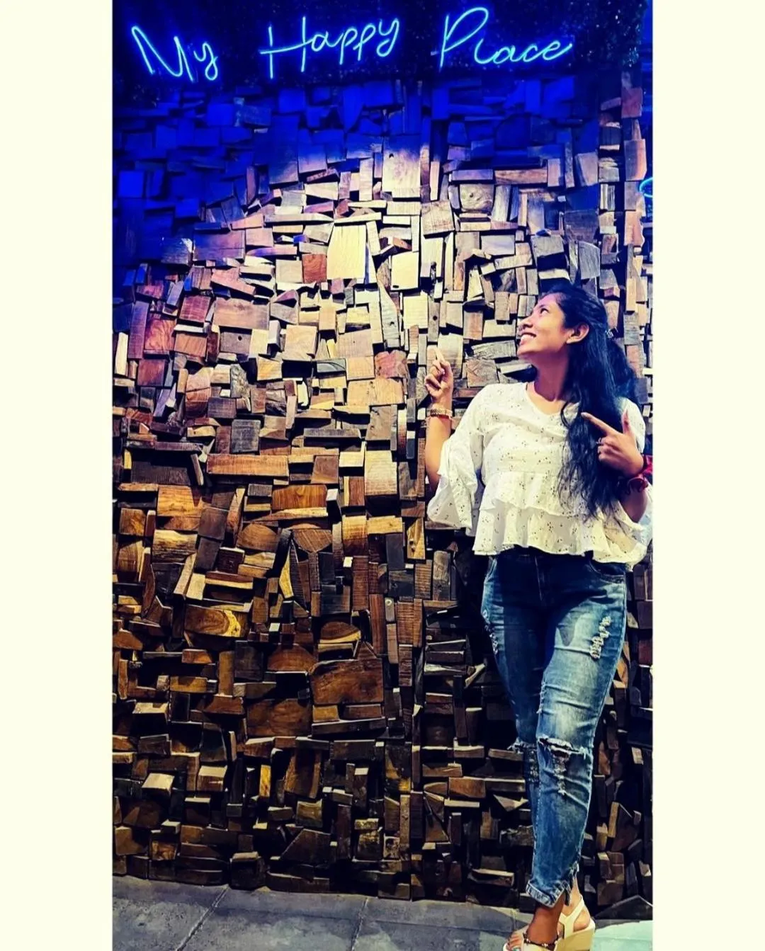 Restaurant/places to eat in Hotel Hirapanna