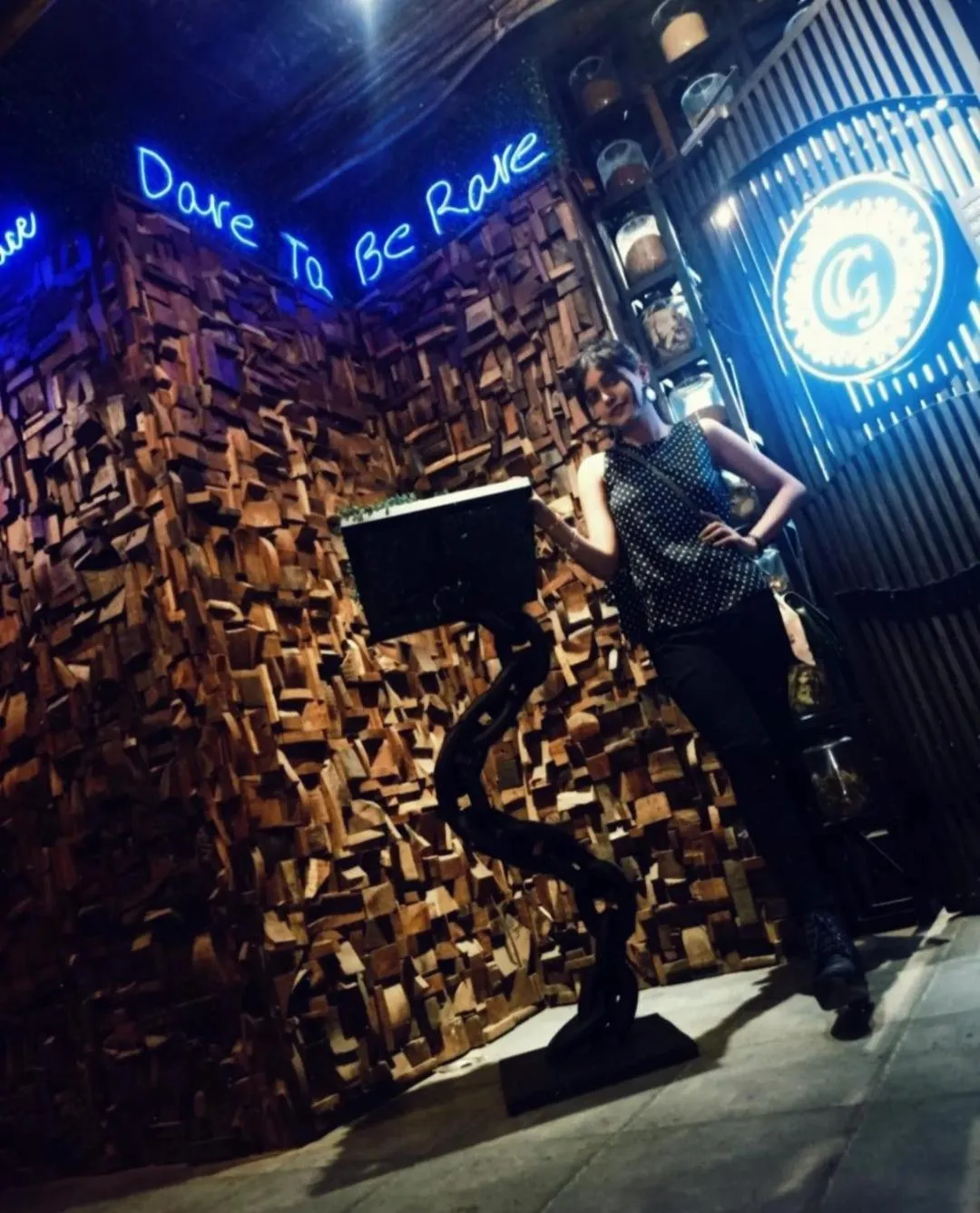 Restaurant/places to eat in Hotel Hirapanna