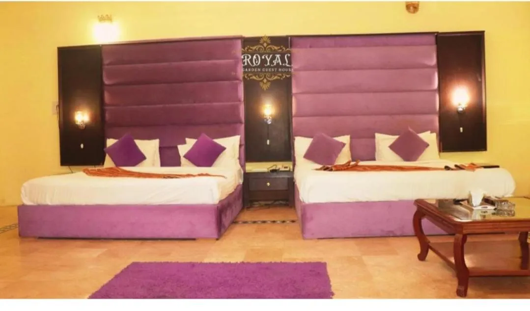 Bed in Executive Royal Garden