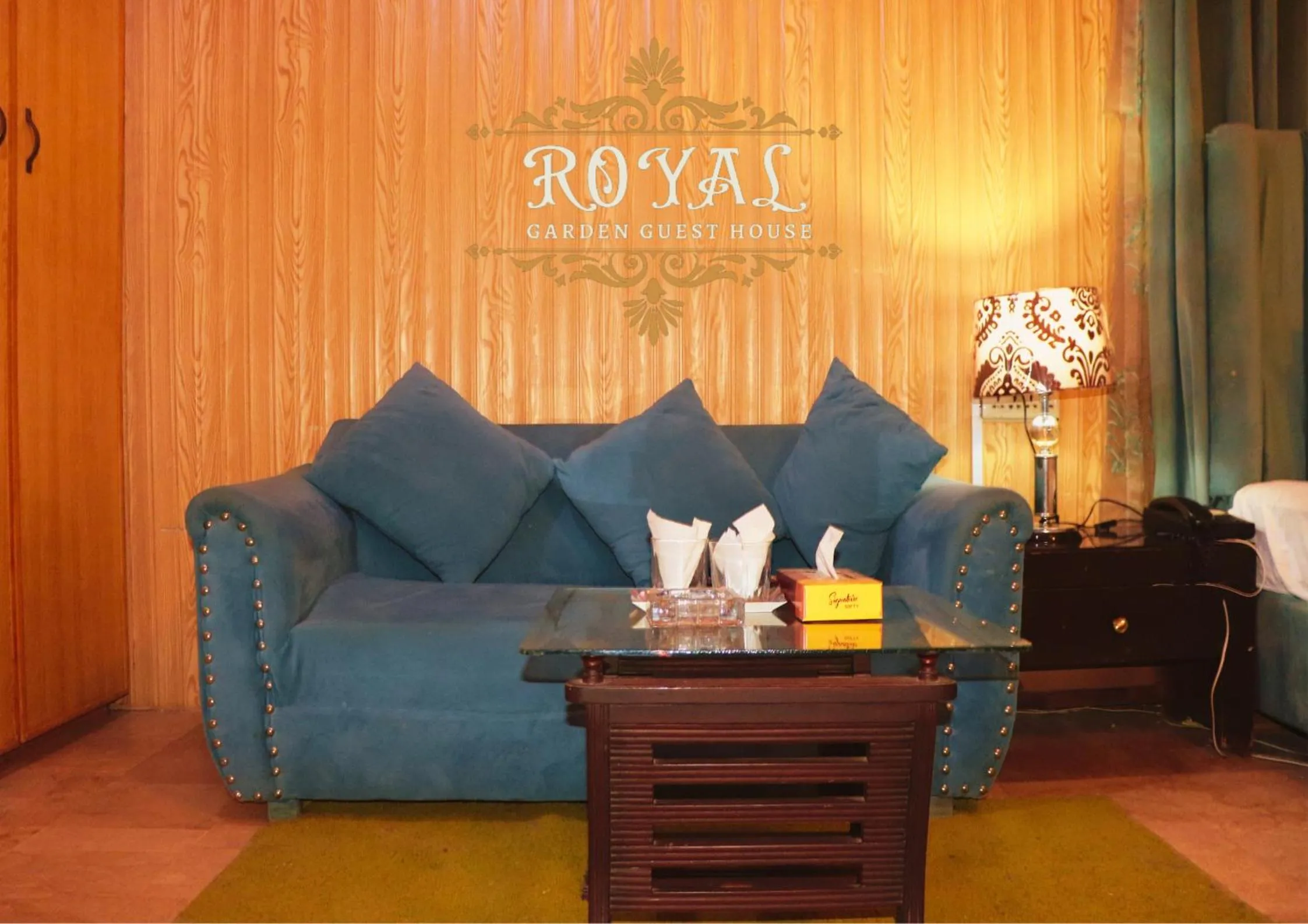 Executive Royal Garden