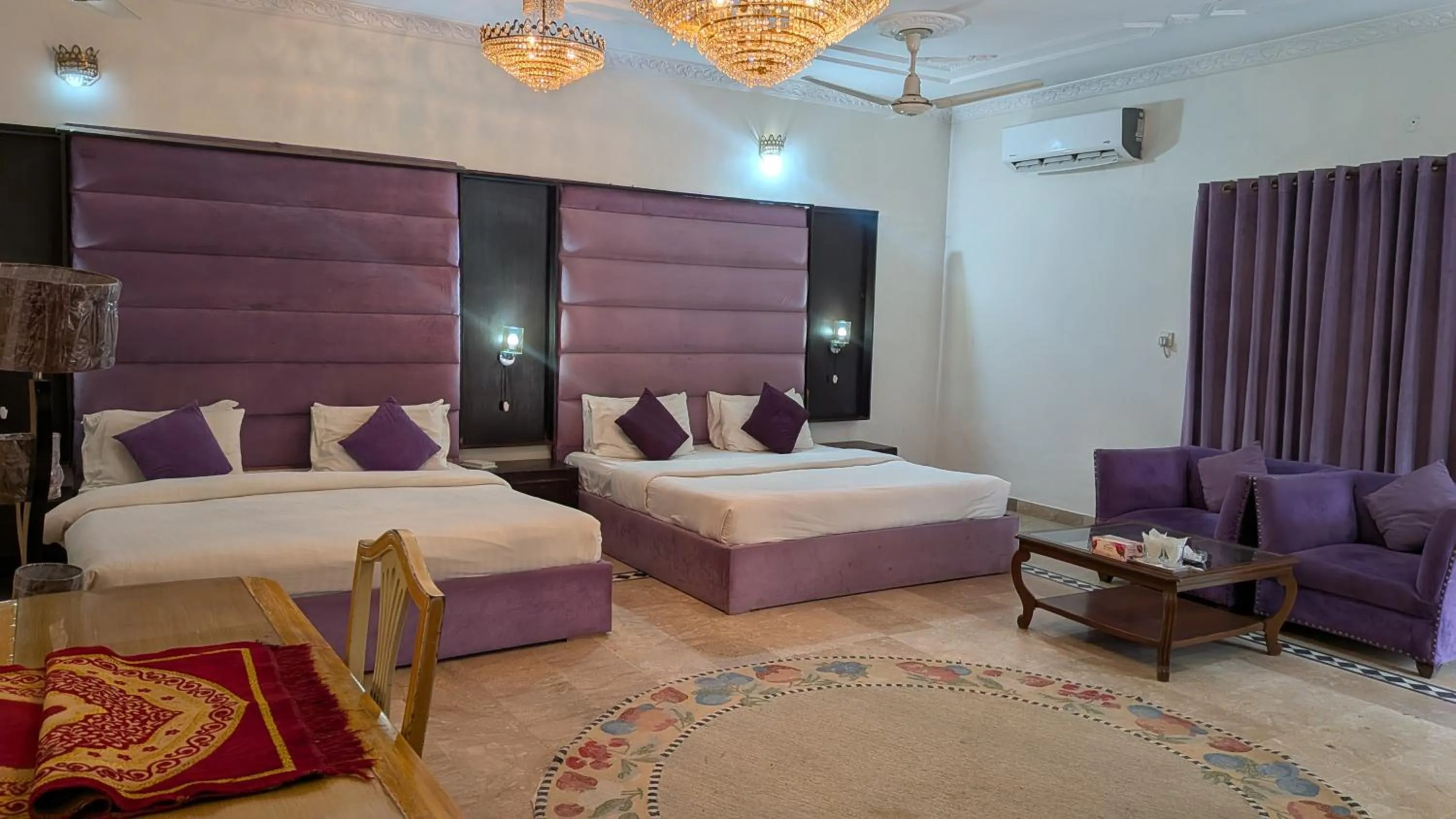 Bed in Executive Royal Garden