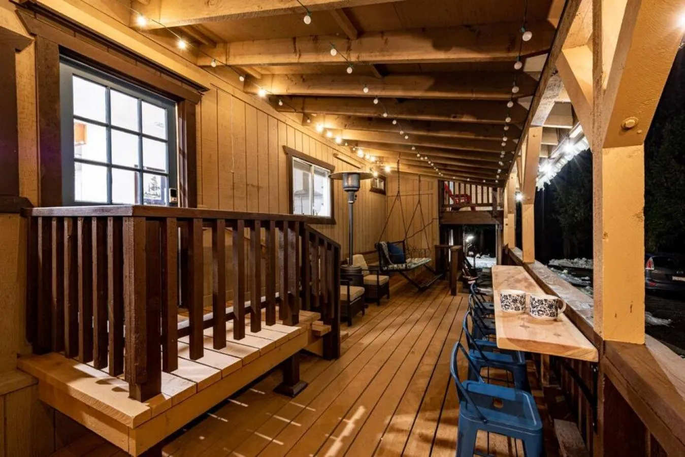 Corlieu Falls Cabin in Sugar Pine 8 miles from Yosemite with Gazebo, Hot tub a shack and Bar top