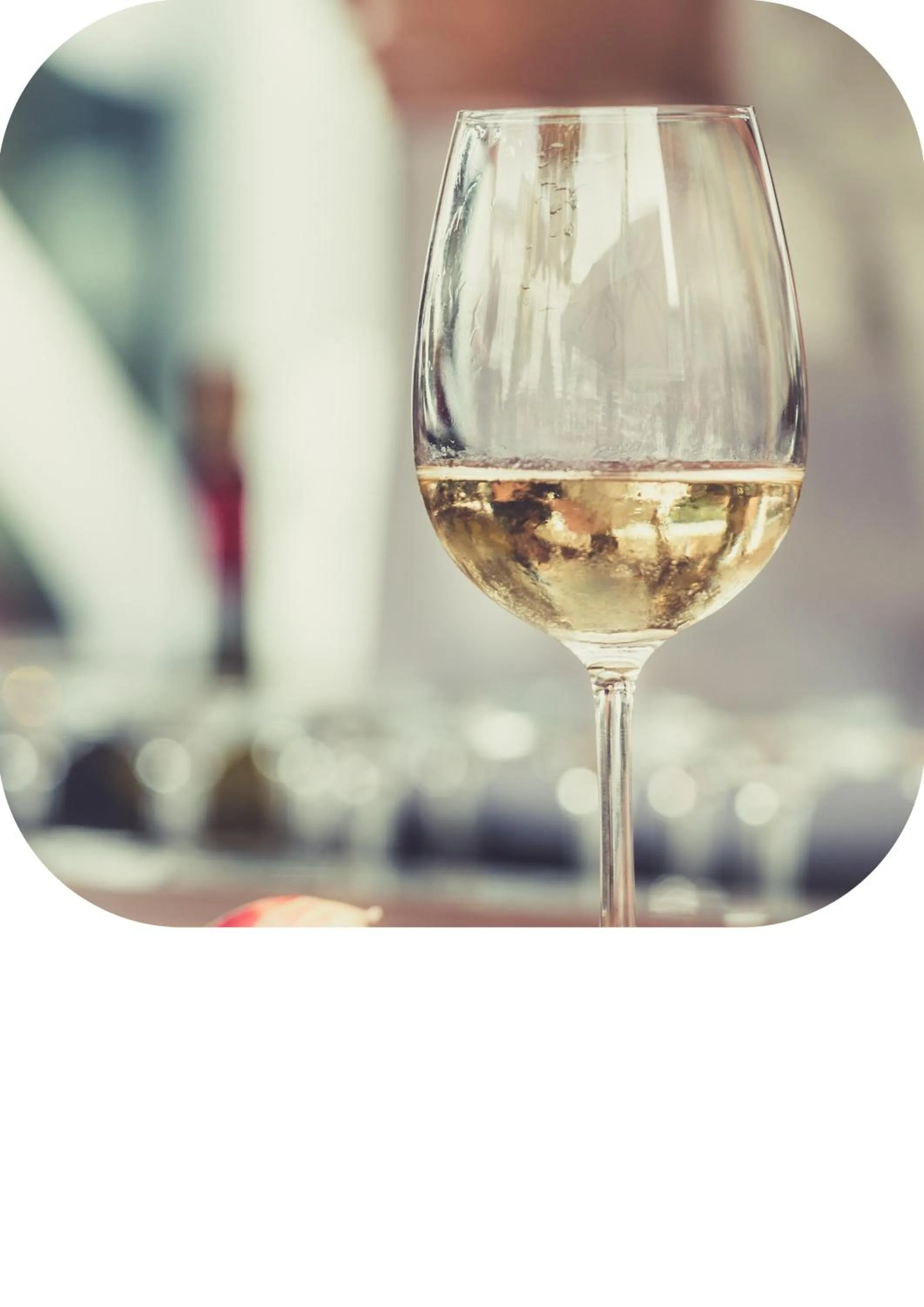 Restaurant/places to eat in Far Life Hotel