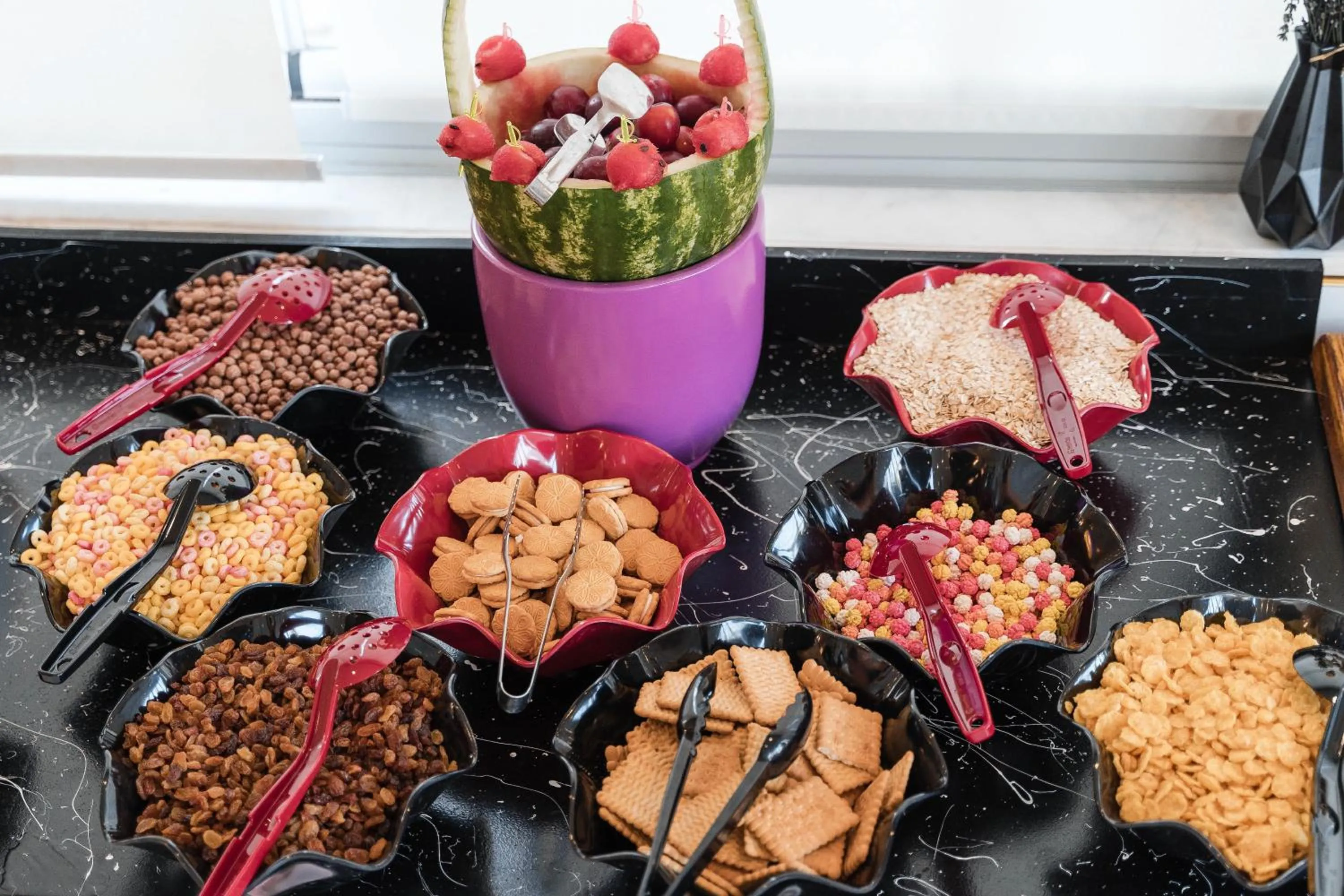 Food and drinks in Far Life Hotel