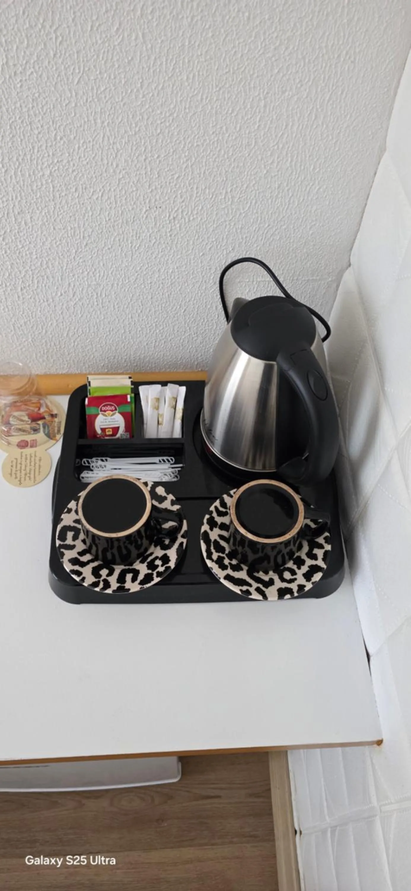 Coffee/tea facilities in Far Life Hotel