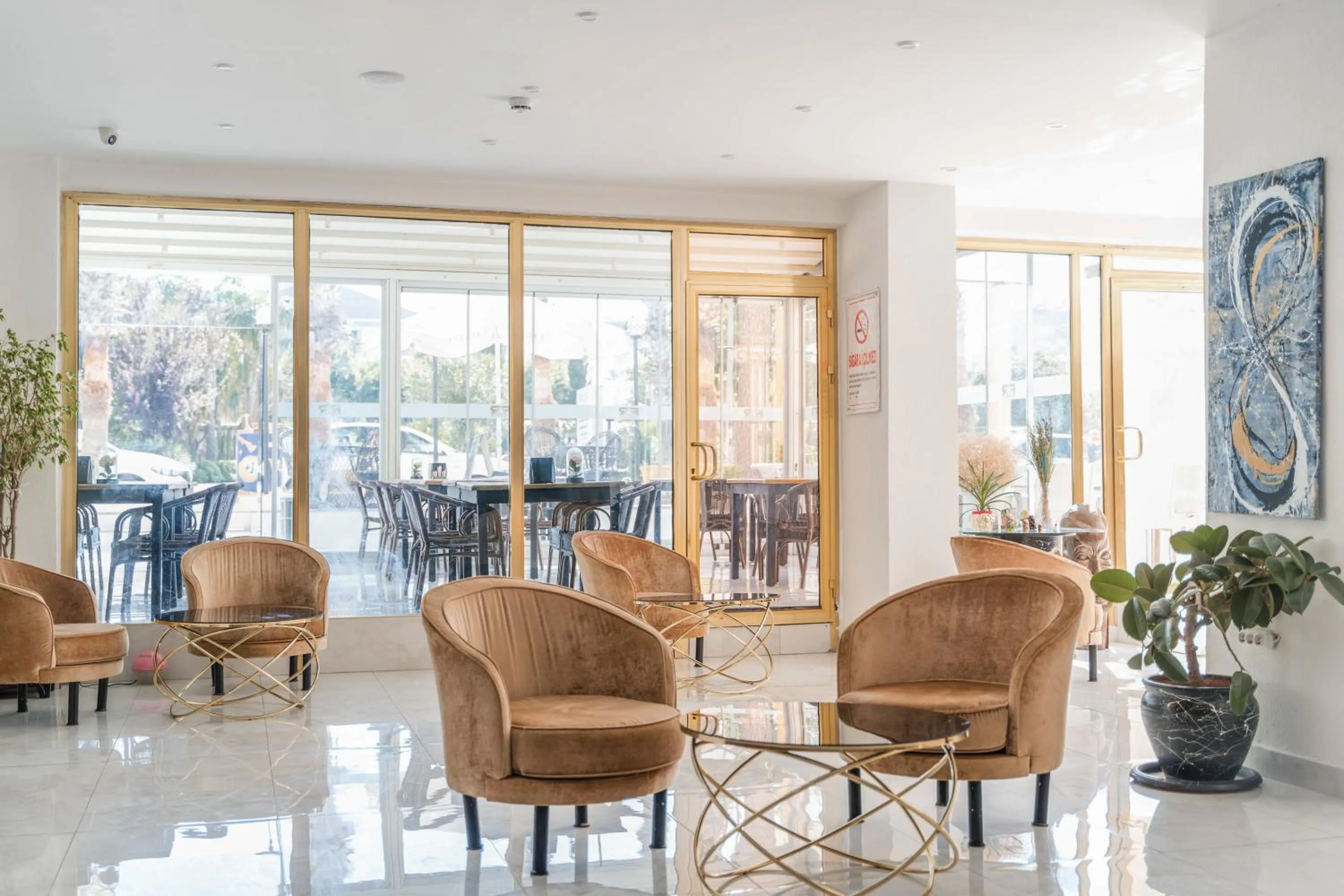 Lobby or reception in Far Life Hotel