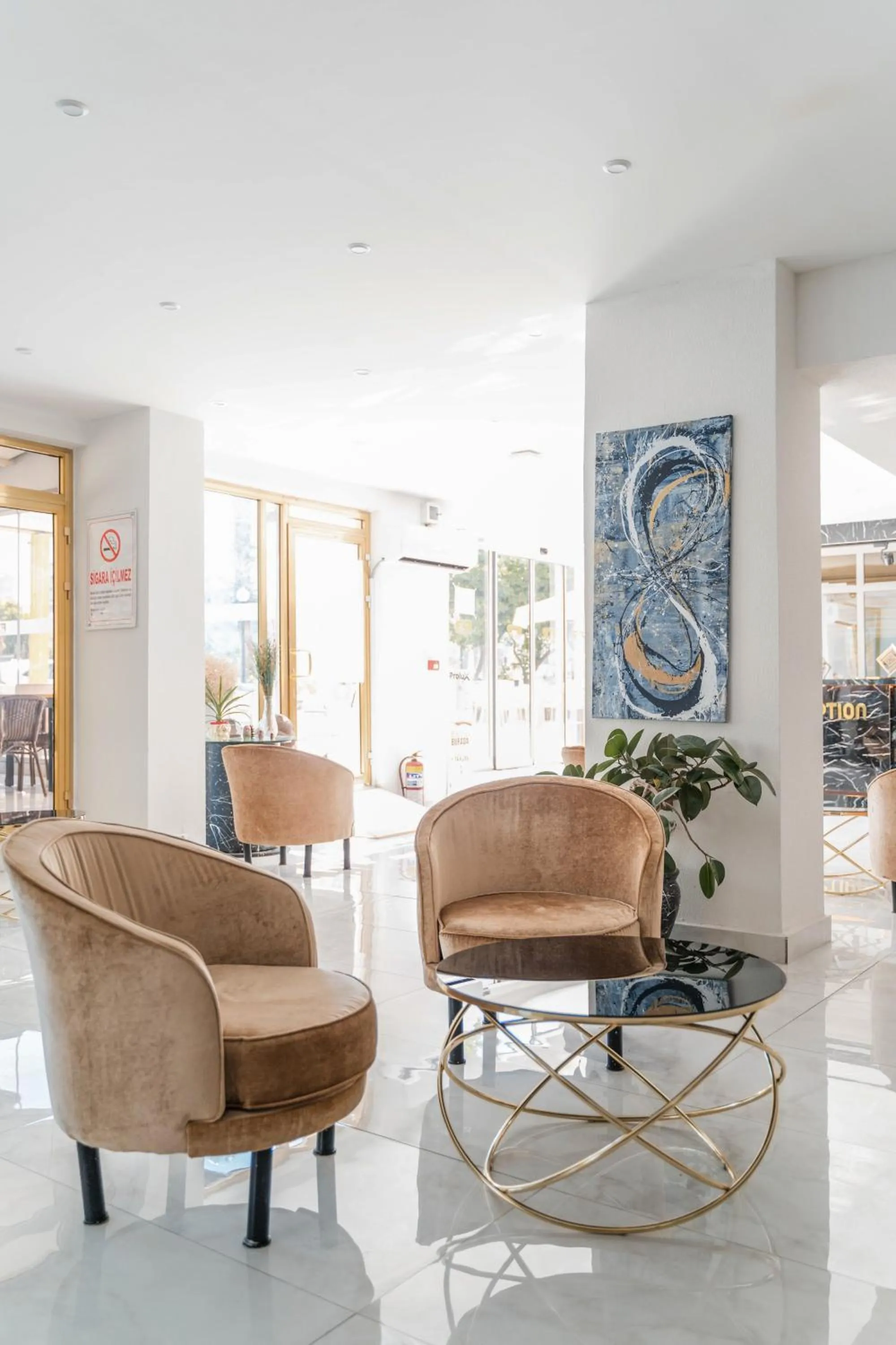 Lobby or reception in Far Life Hotel