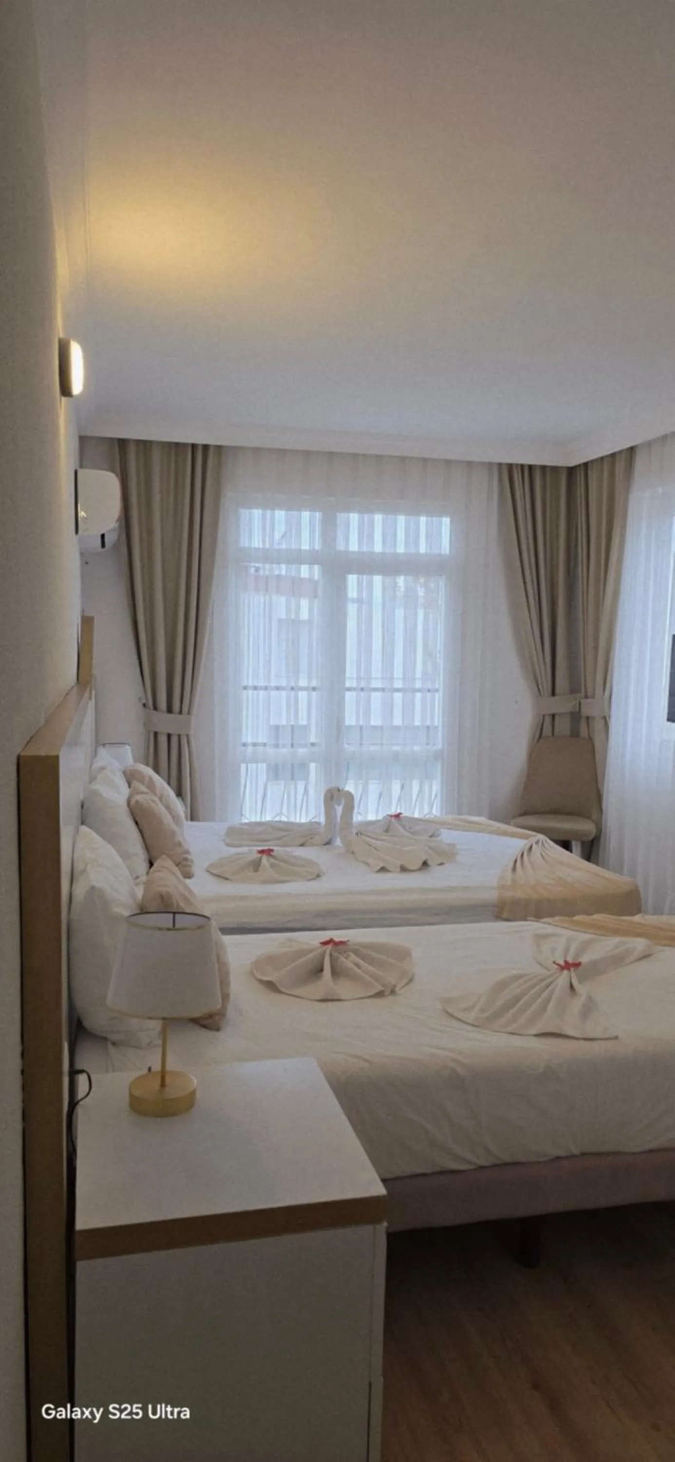 Bed in Far Life Hotel