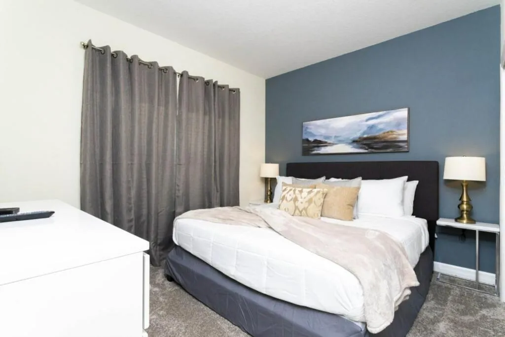 Other, Bed in Amazing Villa 5BR Heated Pool Themed Rooms - 5 miles Disney - FREE POOL HEAT BBQ