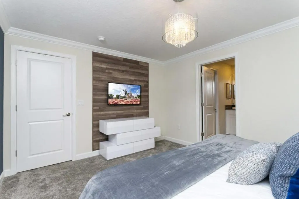 Other, Bed in Amazing Villa 5BR Heated Pool Themed Rooms - 5 miles Disney - FREE POOL HEAT BBQ