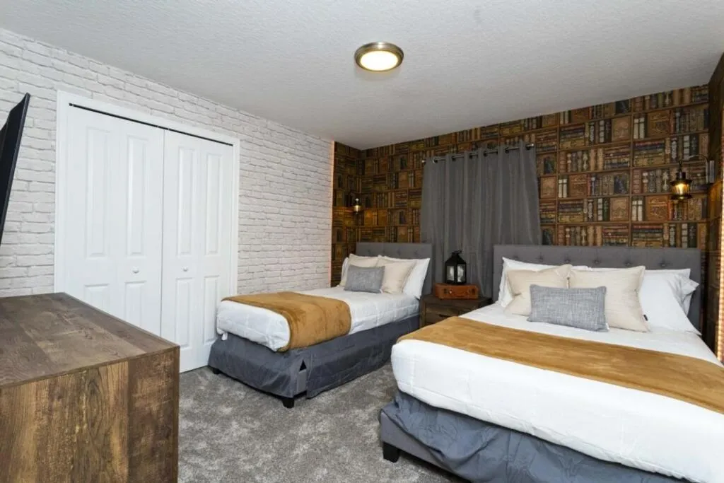 Other, Bed in Amazing Villa 5BR Heated Pool Themed Rooms - 5 miles Disney - FREE POOL HEAT BBQ