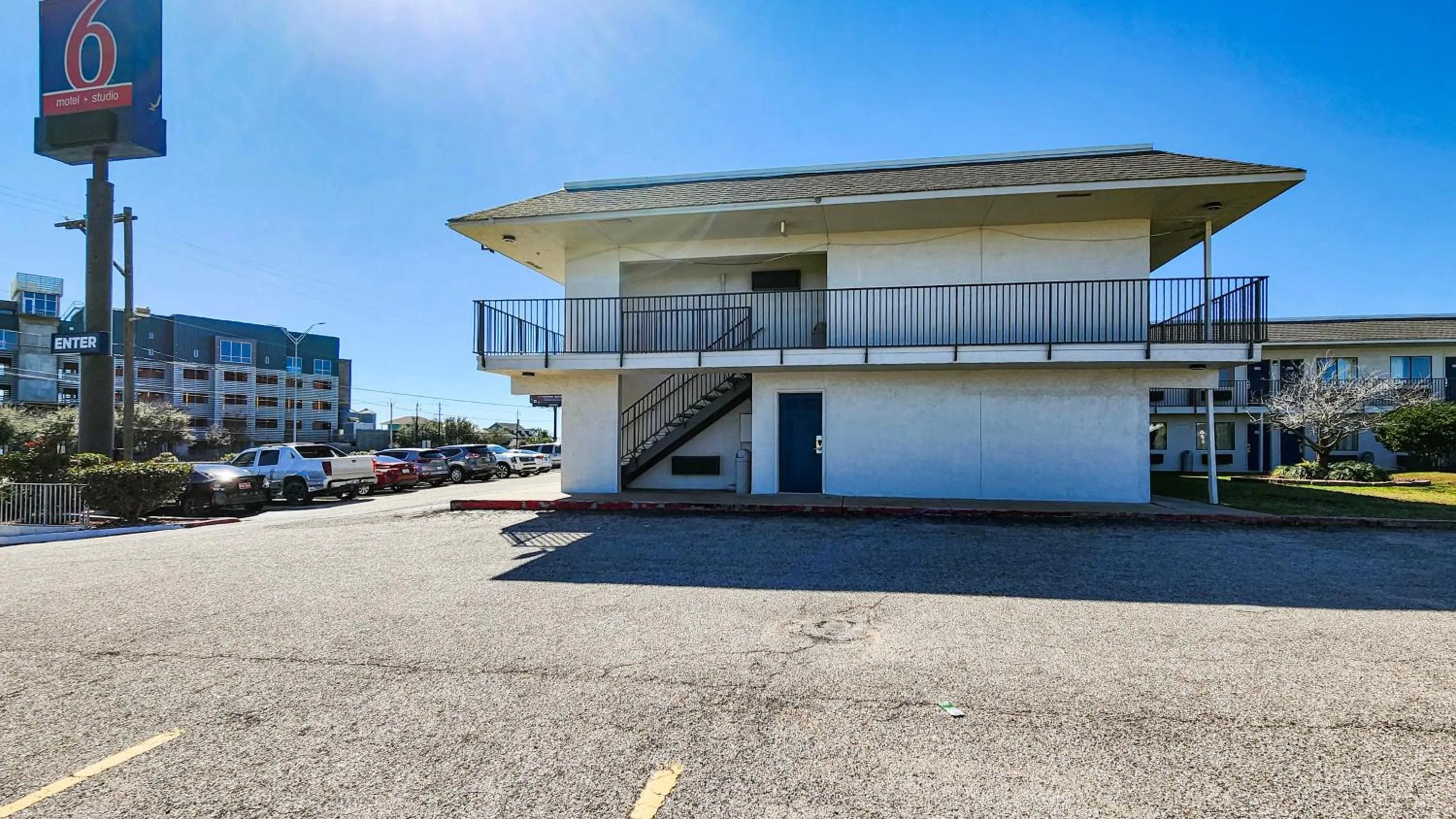 Facade/entrance in Studio 6 Galveston TX