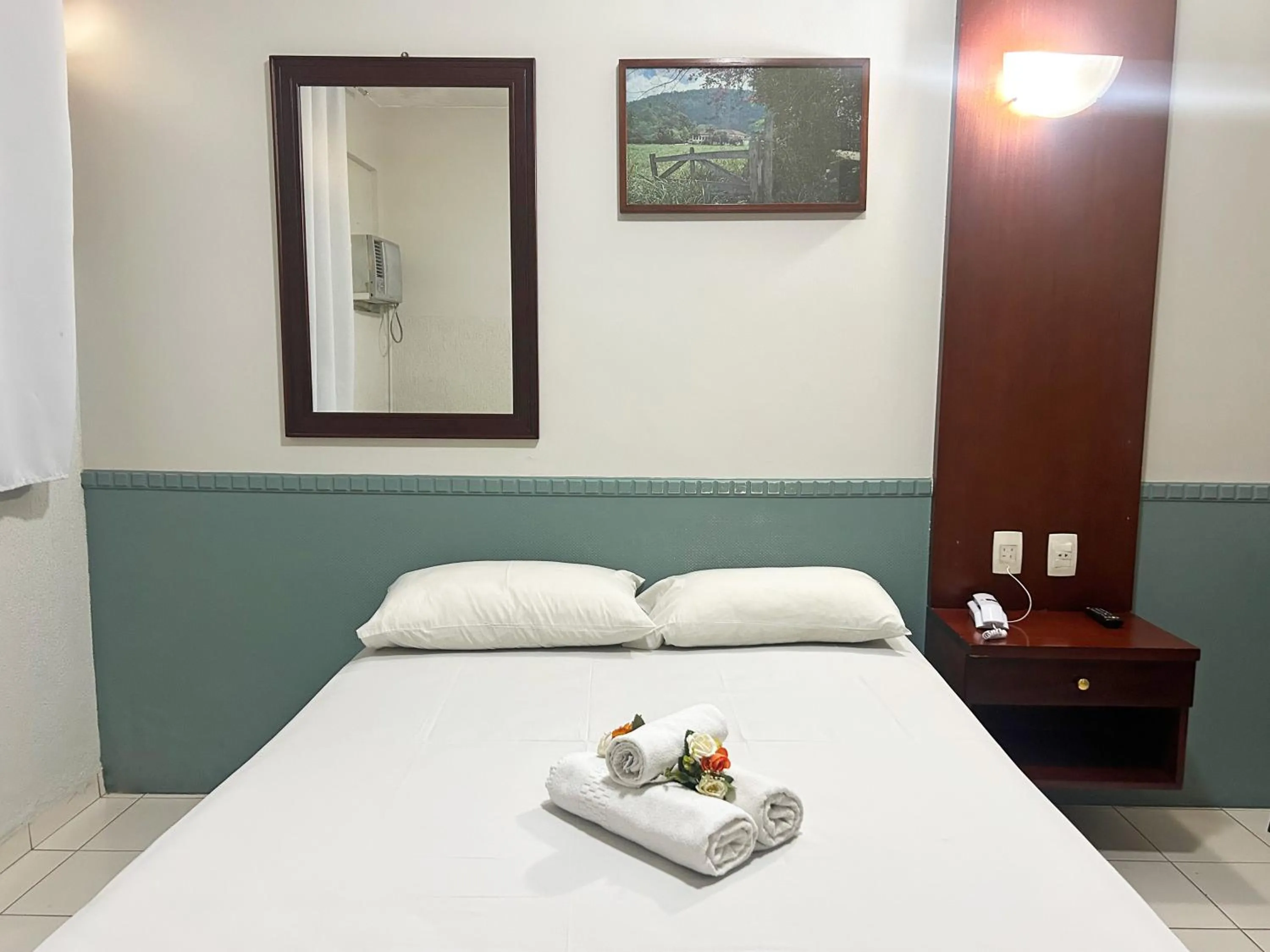 Bedroom, Bed in Hotel Alvorada Taguatinga by Bsb Inn