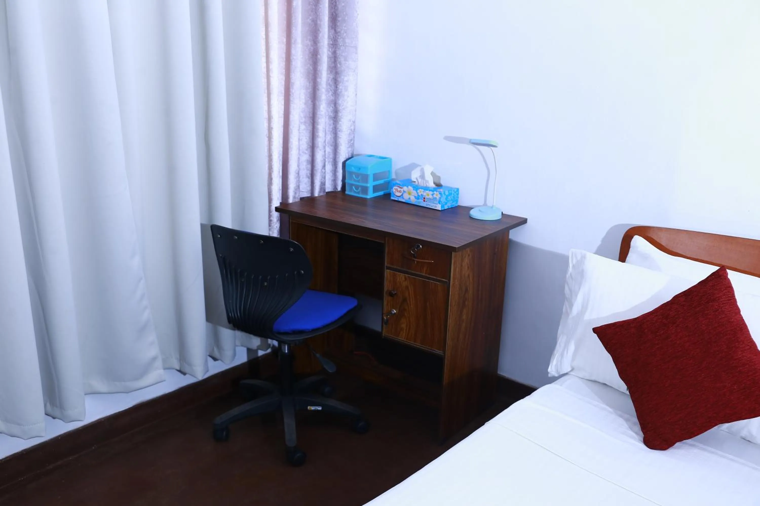 Bed in Oasis Colombo