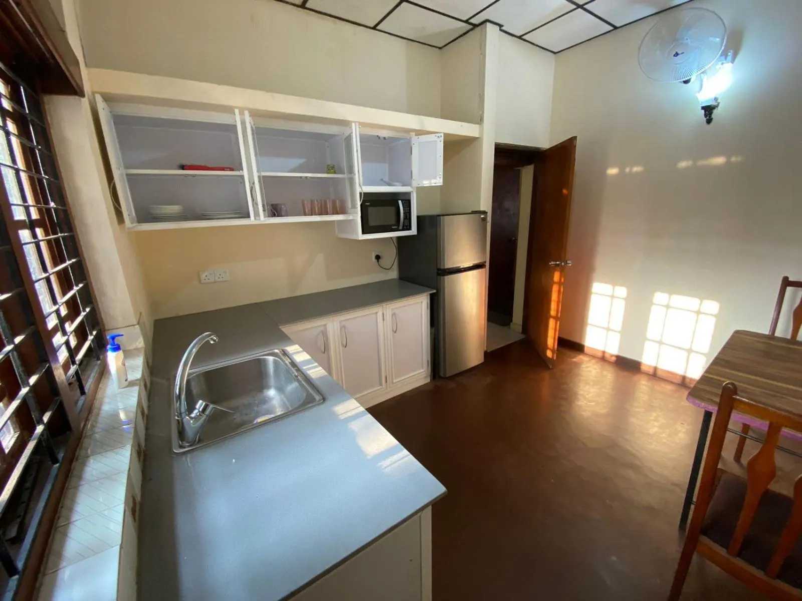 Kitchen or kitchenette in Oasis Colombo