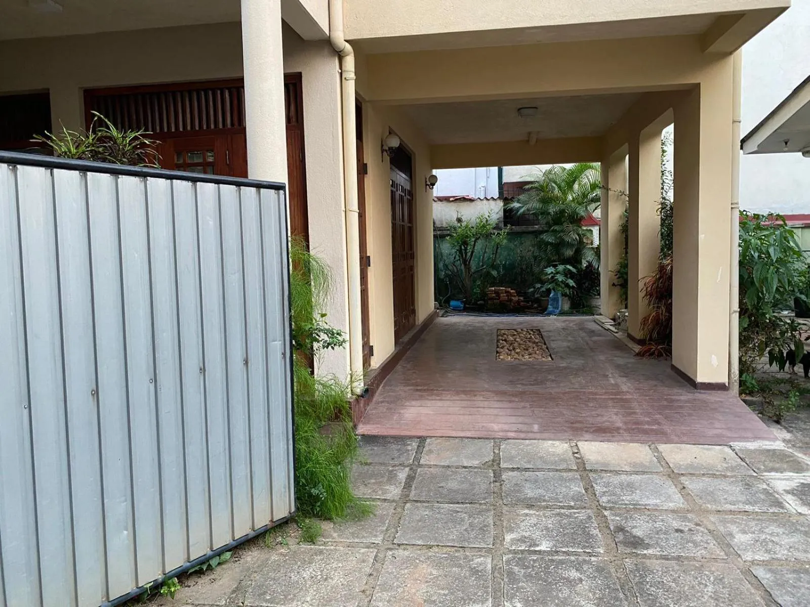 Parking in Oasis Colombo