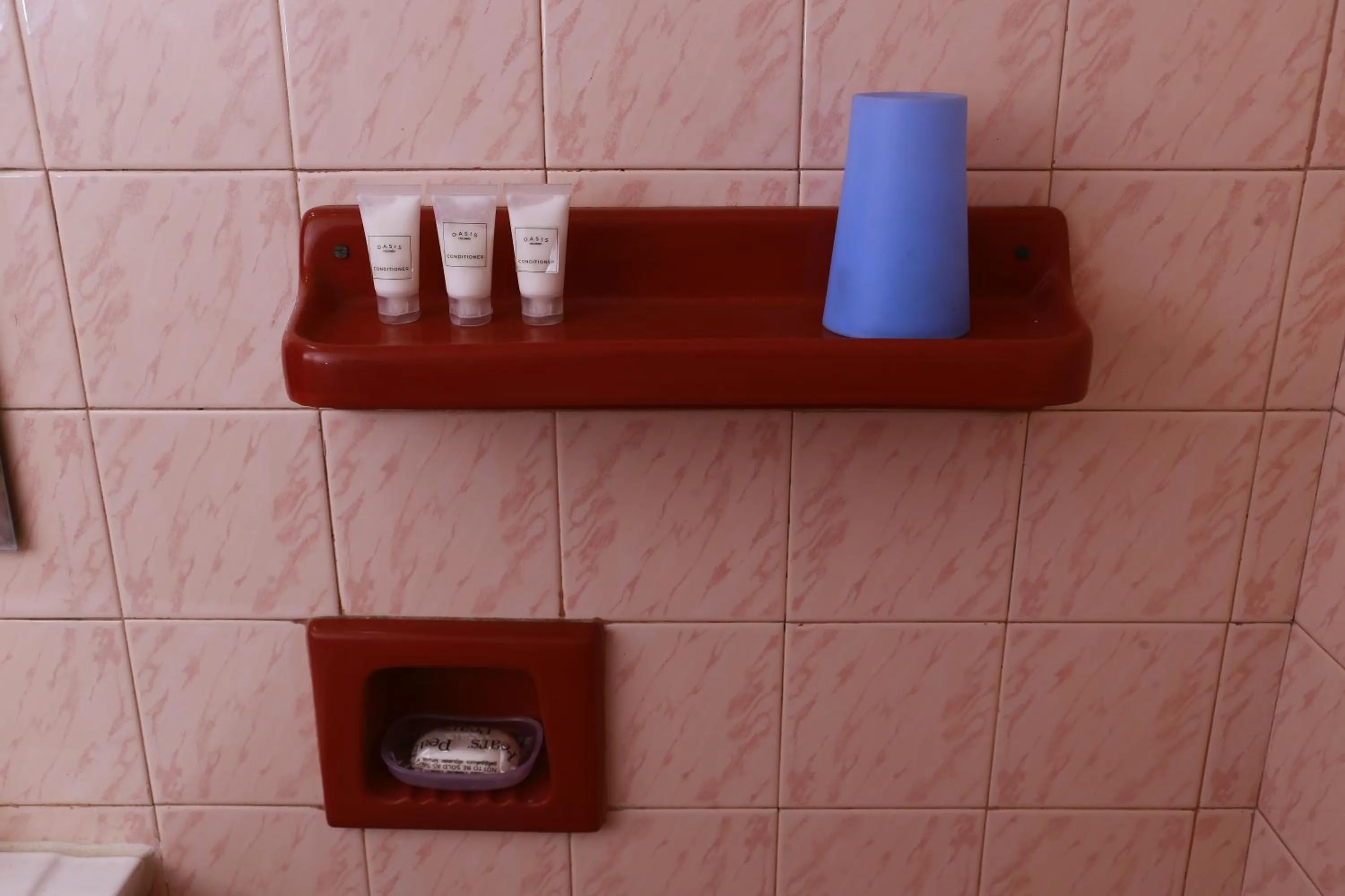 Bathroom in Oasis Colombo