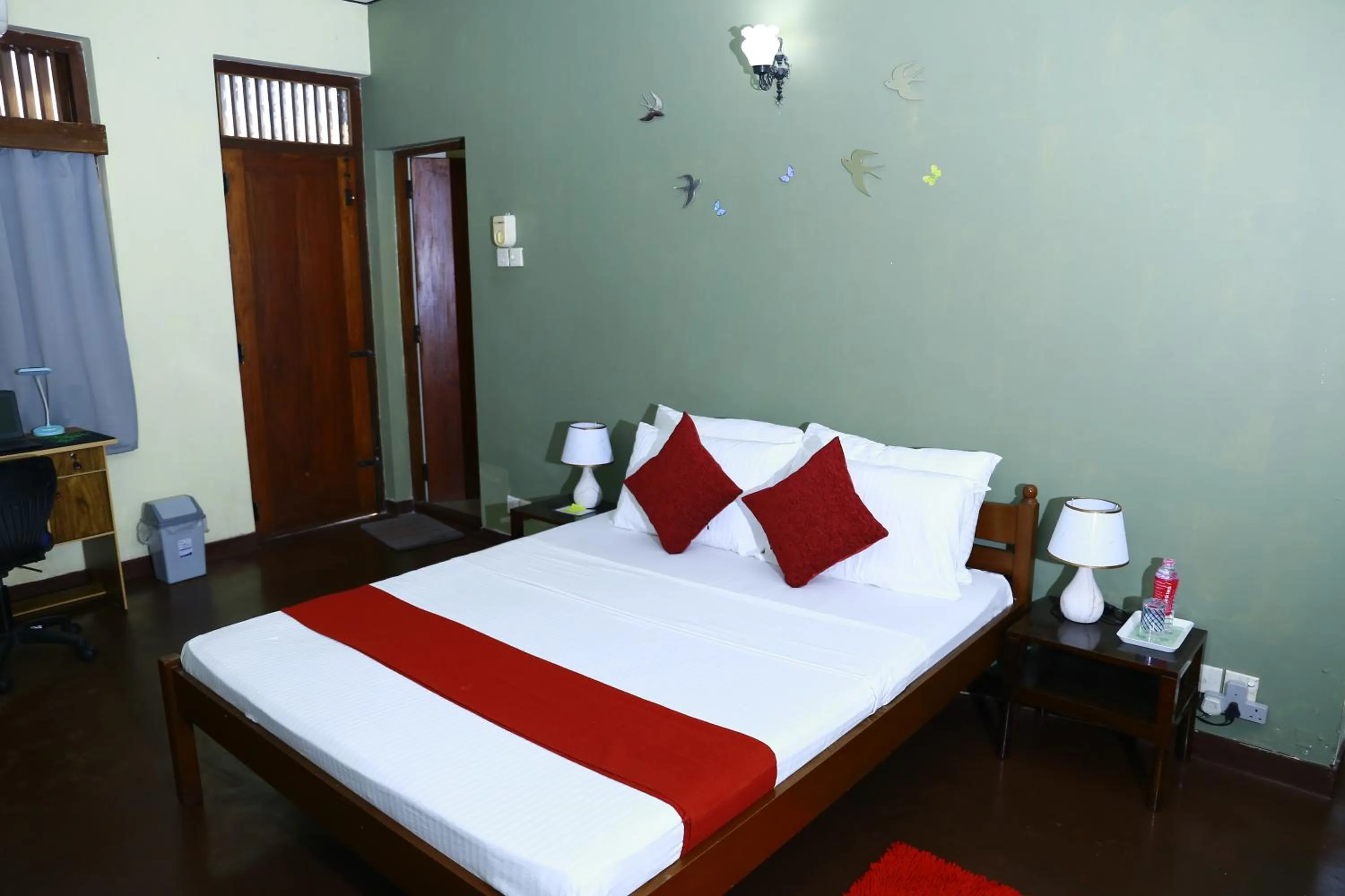 Bed in Oasis Colombo