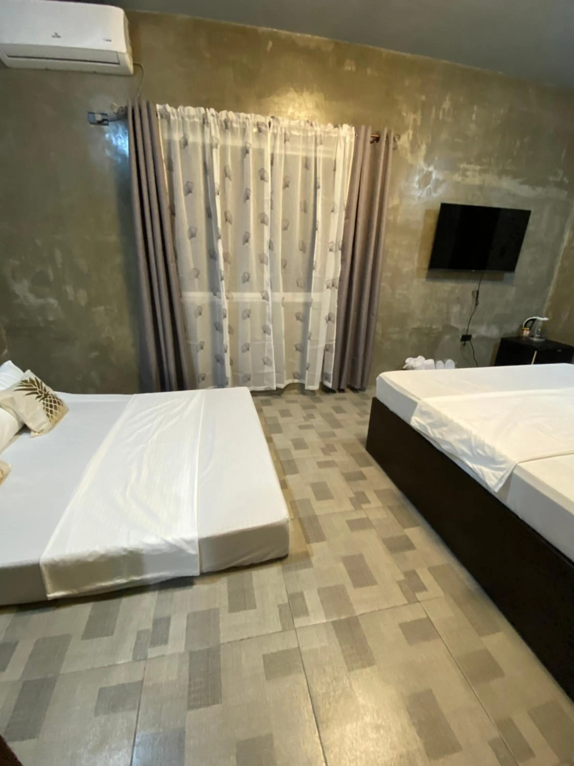 Photo of the whole room, Bed in Hai Inn